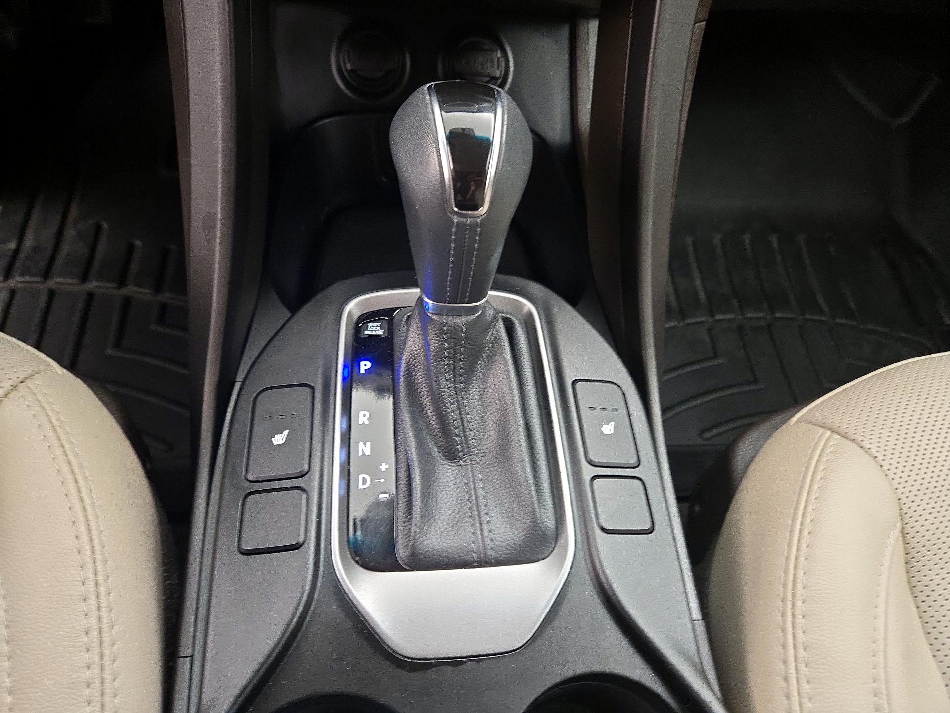 Thumbnail: 2018 Hyundai Santa Fe - 17