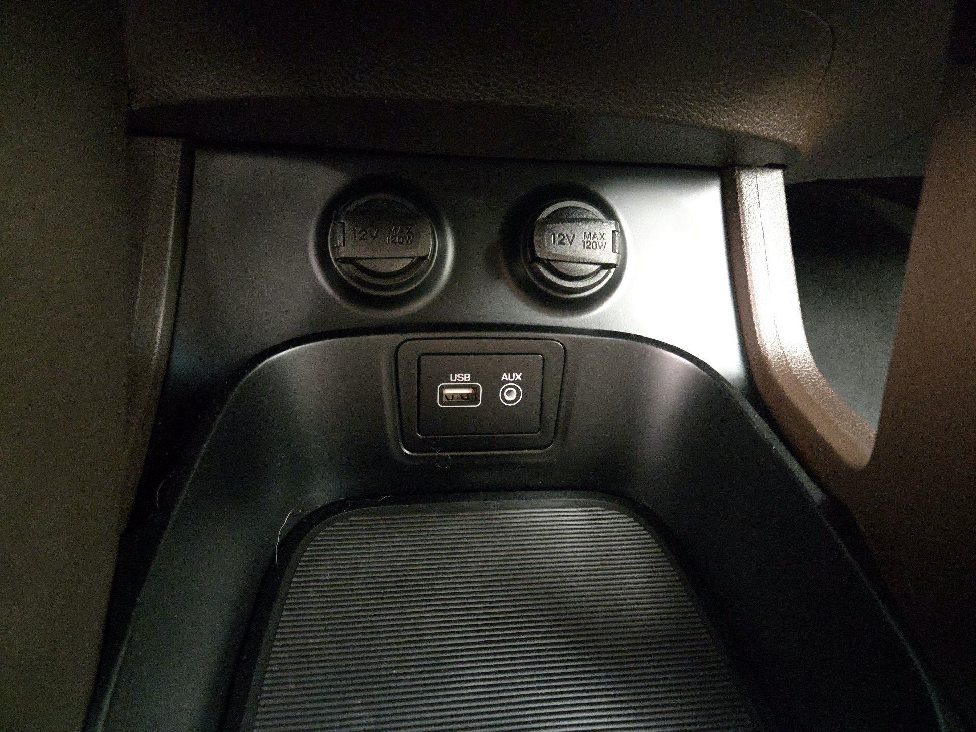 Thumbnail: 2018 Hyundai Santa Fe - 18