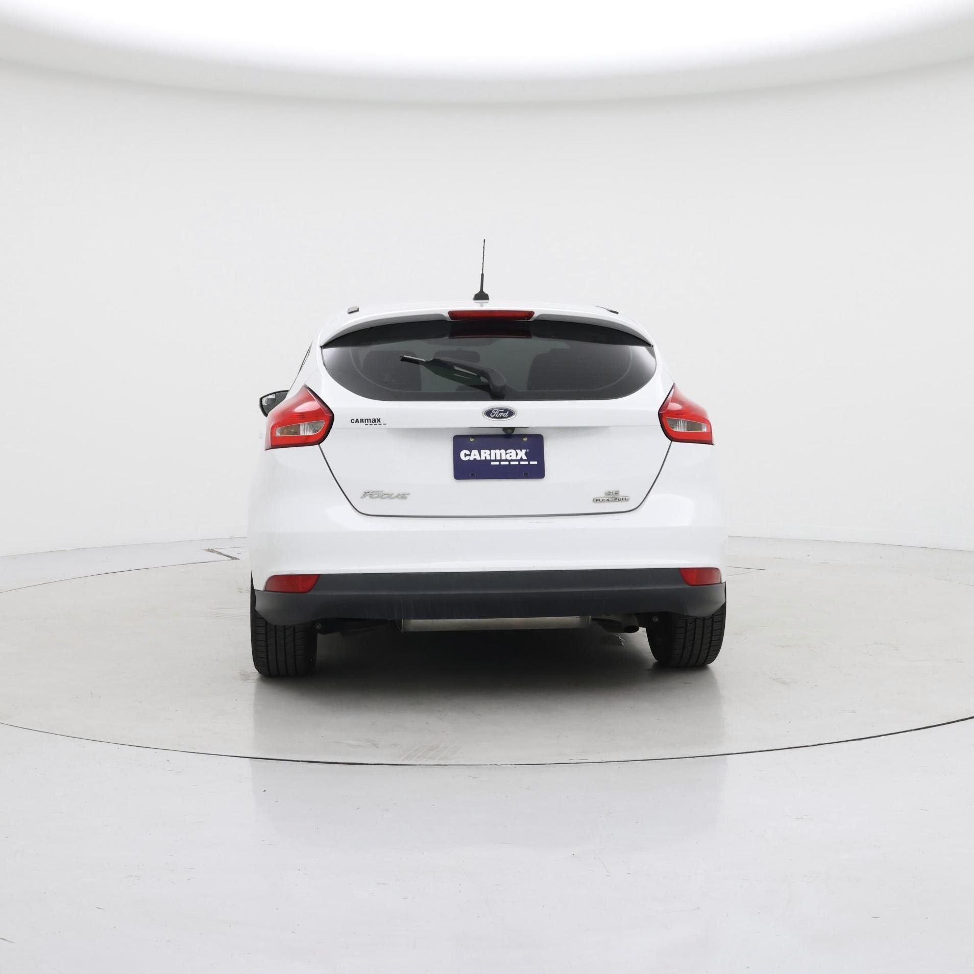 Thumbnail: 2015 Ford Focus - 6