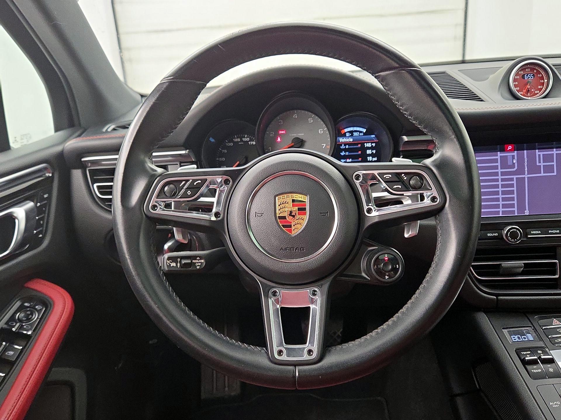 Thumbnail: 2019 Porsche Macan - 10