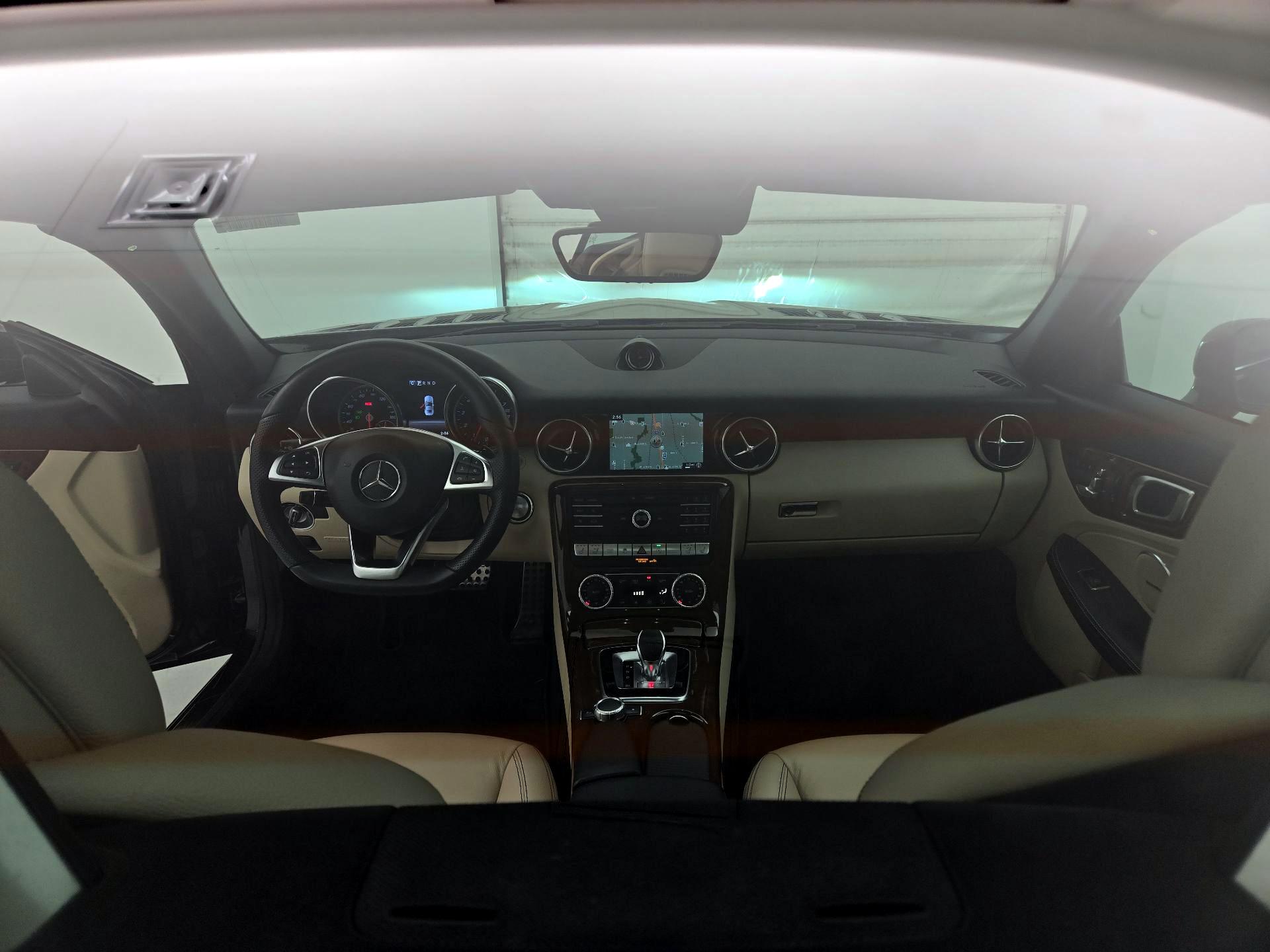 Thumbnail: 2017 Mercedes-Benz SLC - 9