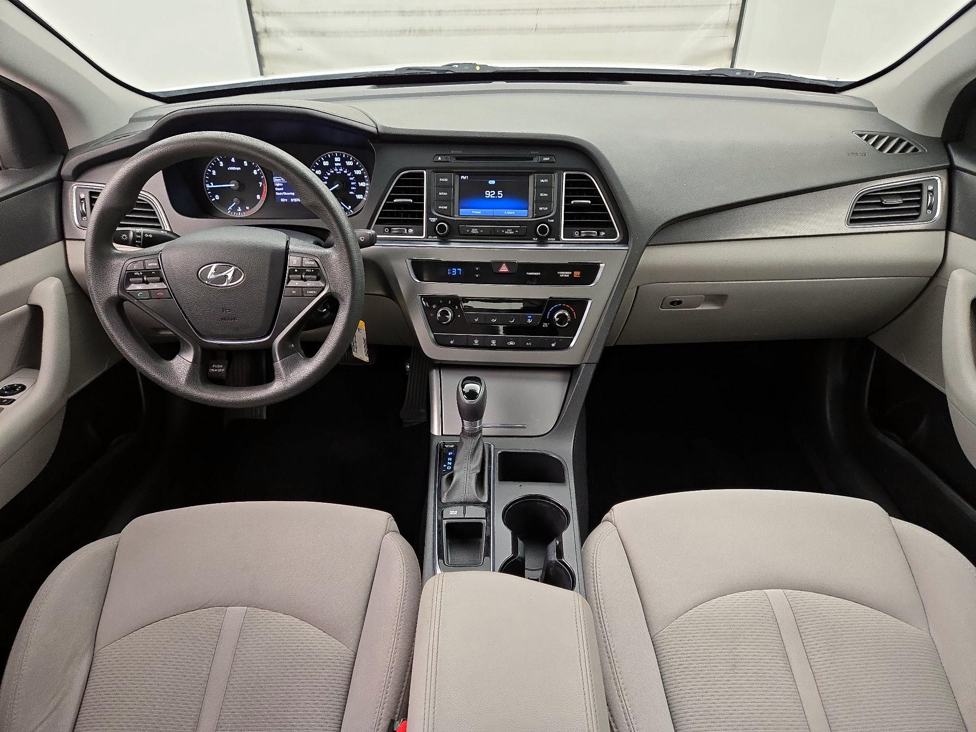 Thumbnail: 2015 Hyundai Sonata - 9