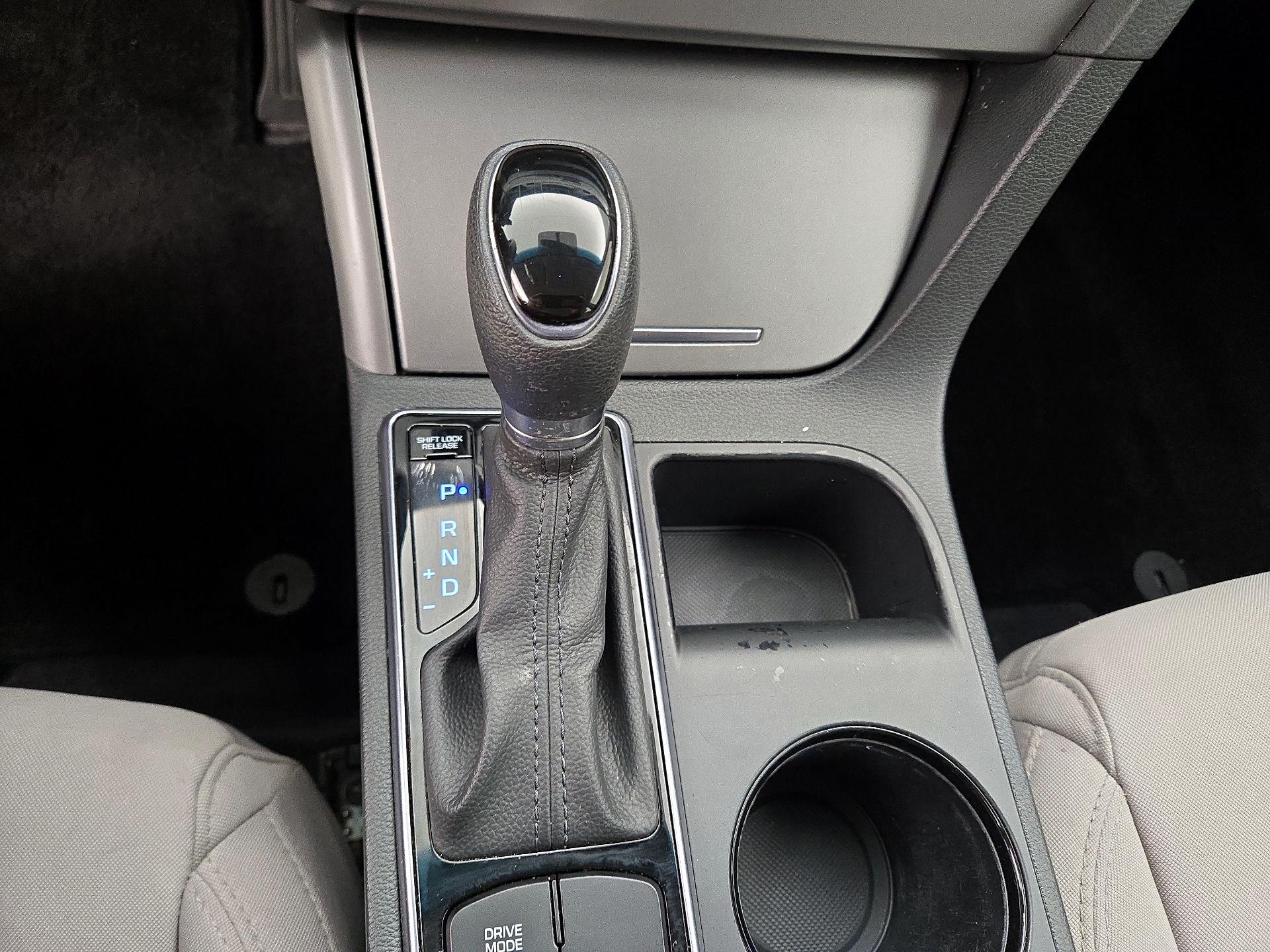 Thumbnail: 2015 Hyundai Sonata - 17