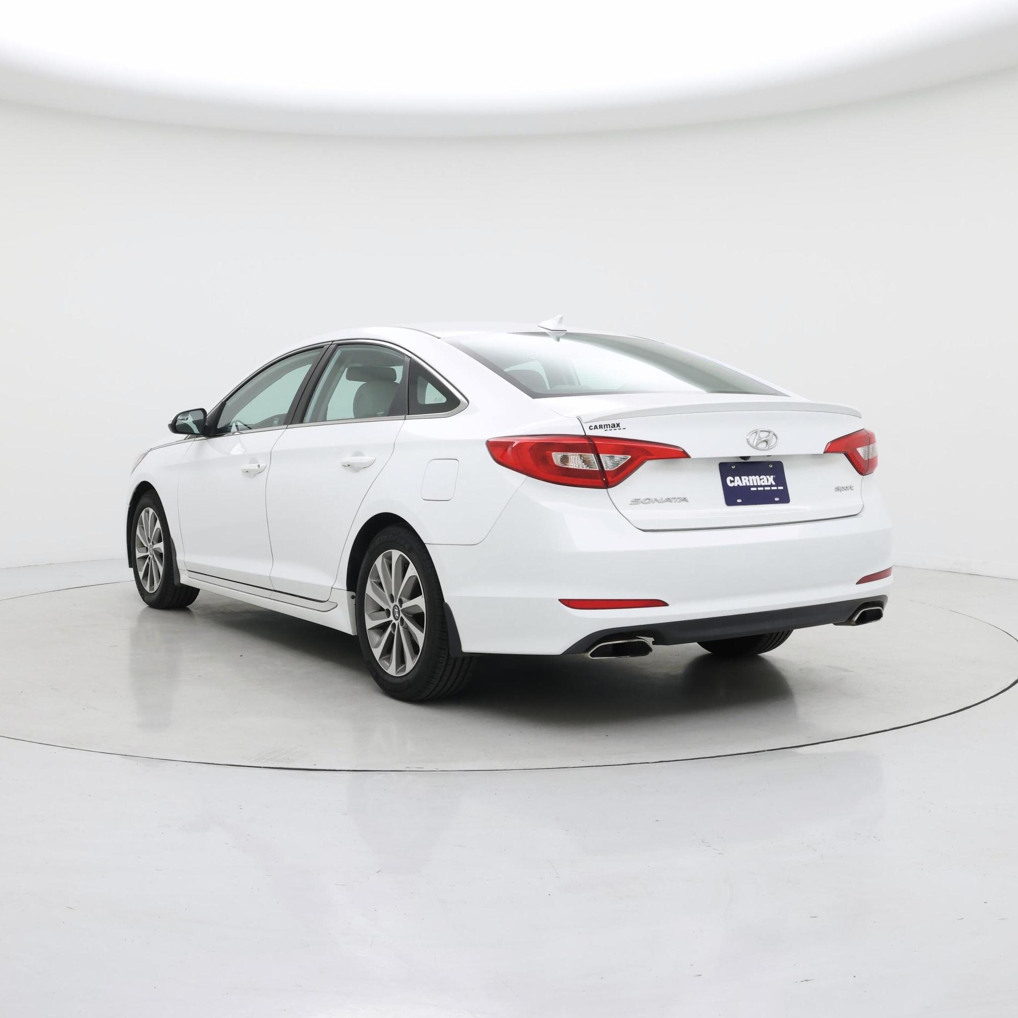Thumbnail: 2015 Hyundai Sonata - 2