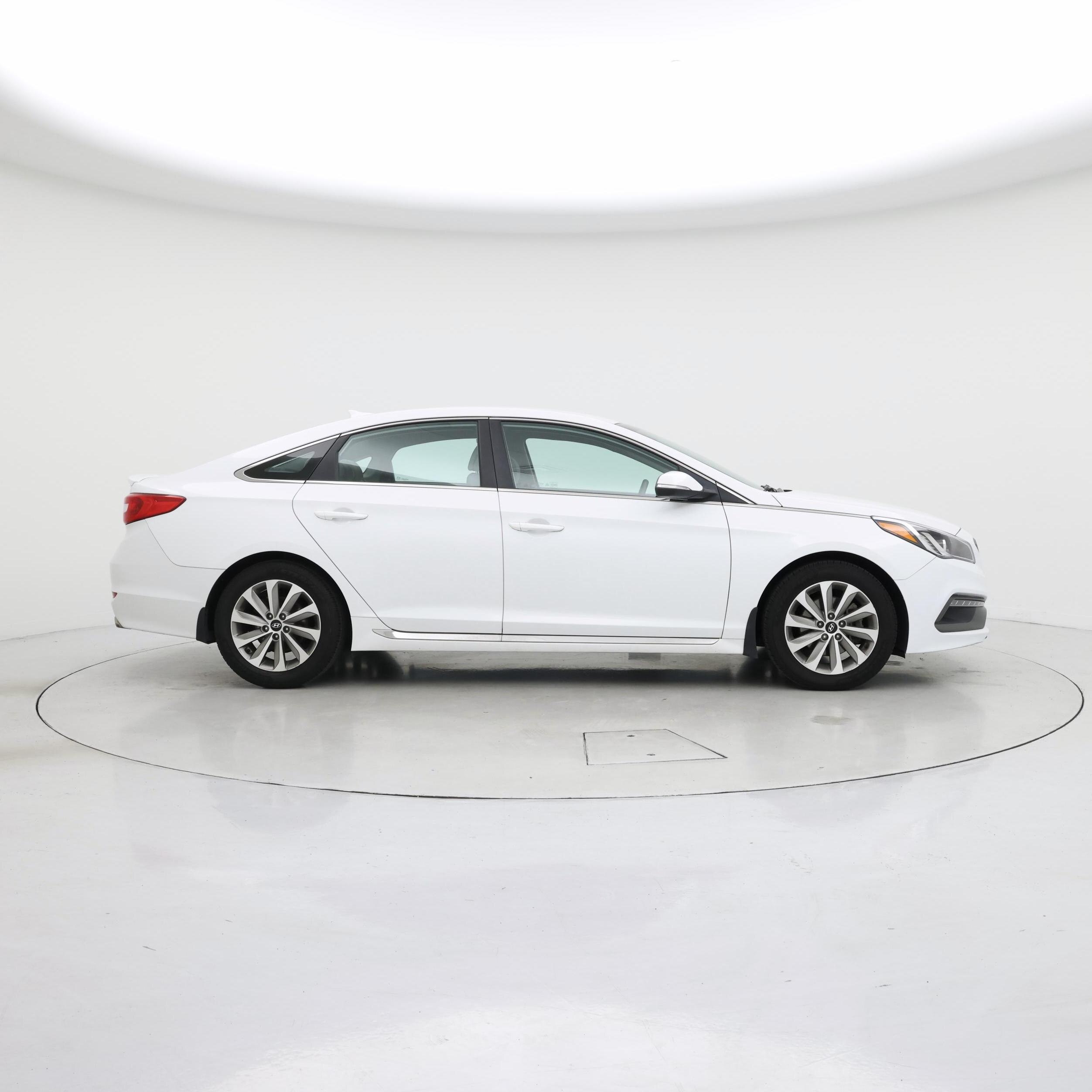 Thumbnail: 2015 Hyundai Sonata - 7