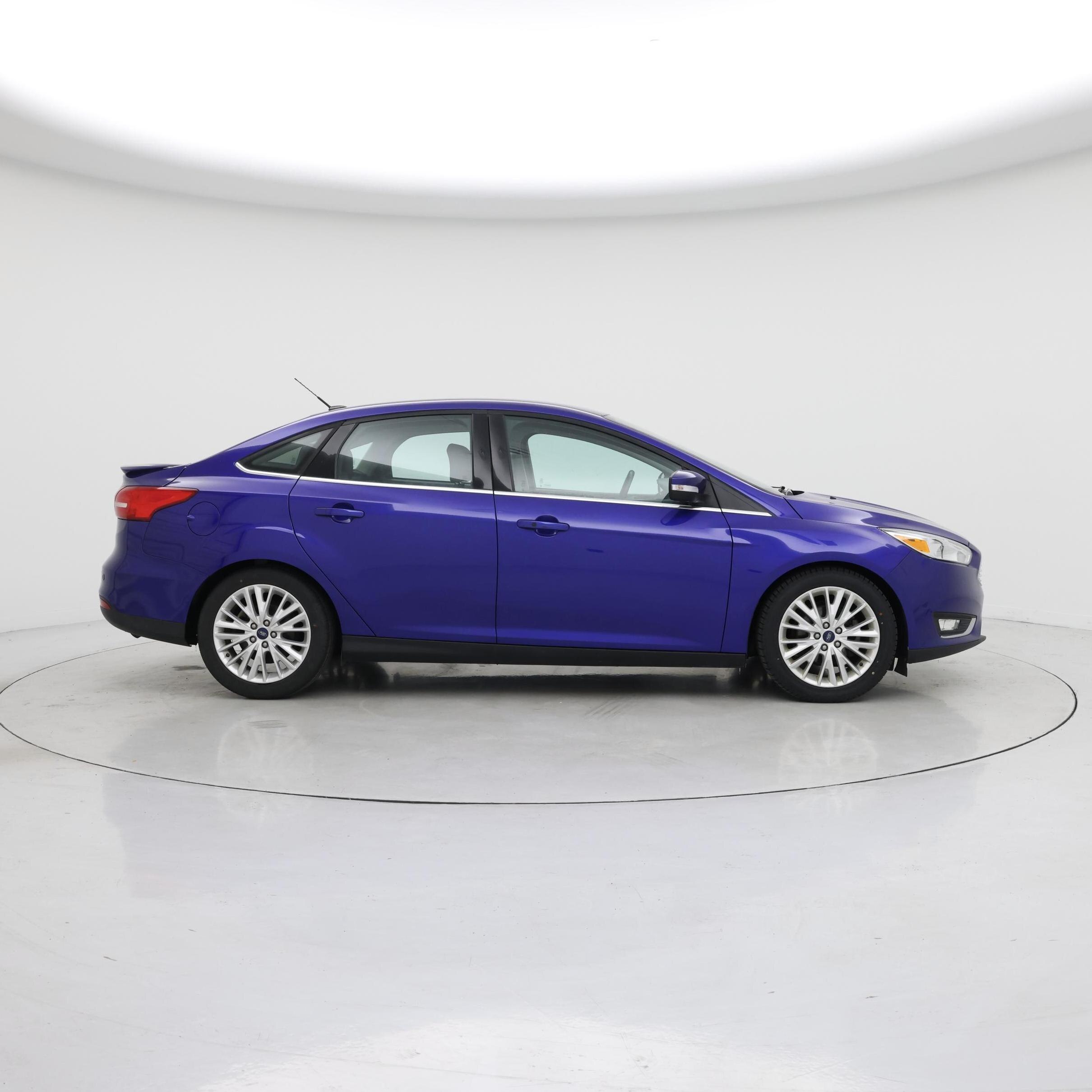 Thumbnail: 2015 Ford Focus - 7