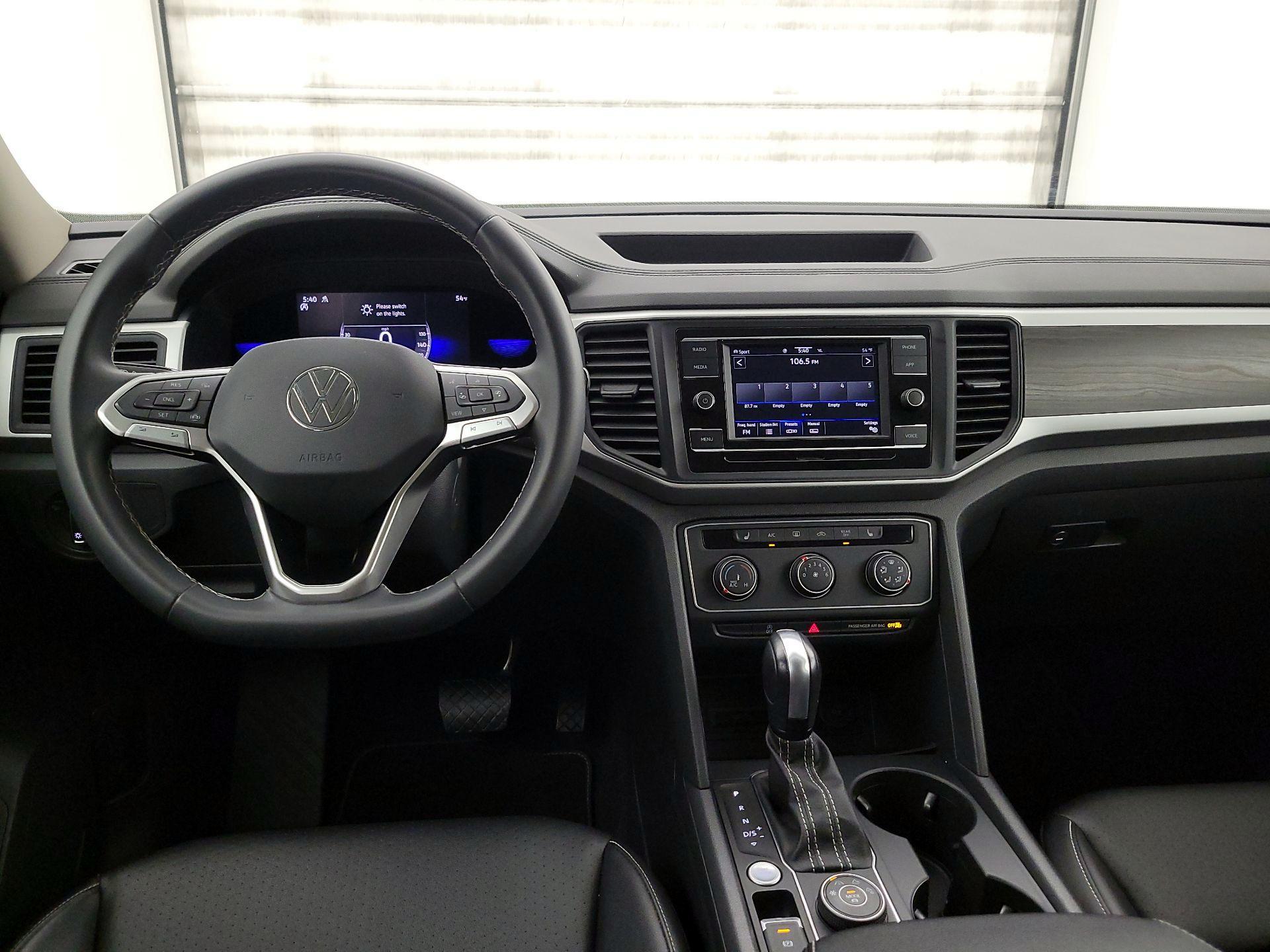 Thumbnail: 2023 Volkswagen Atlas - 9