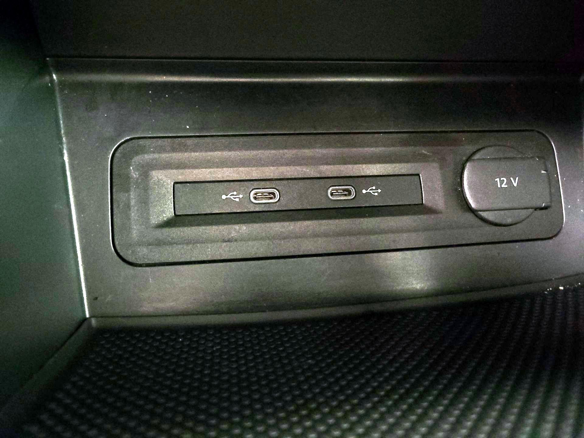 Thumbnail: 2023 Volkswagen Atlas - 18