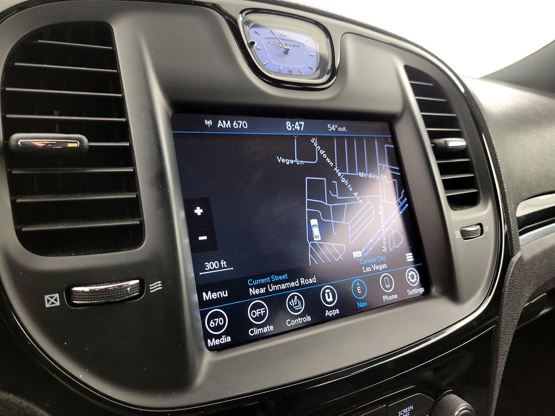 Thumbnail: 2023 Chrysler 300 - 14