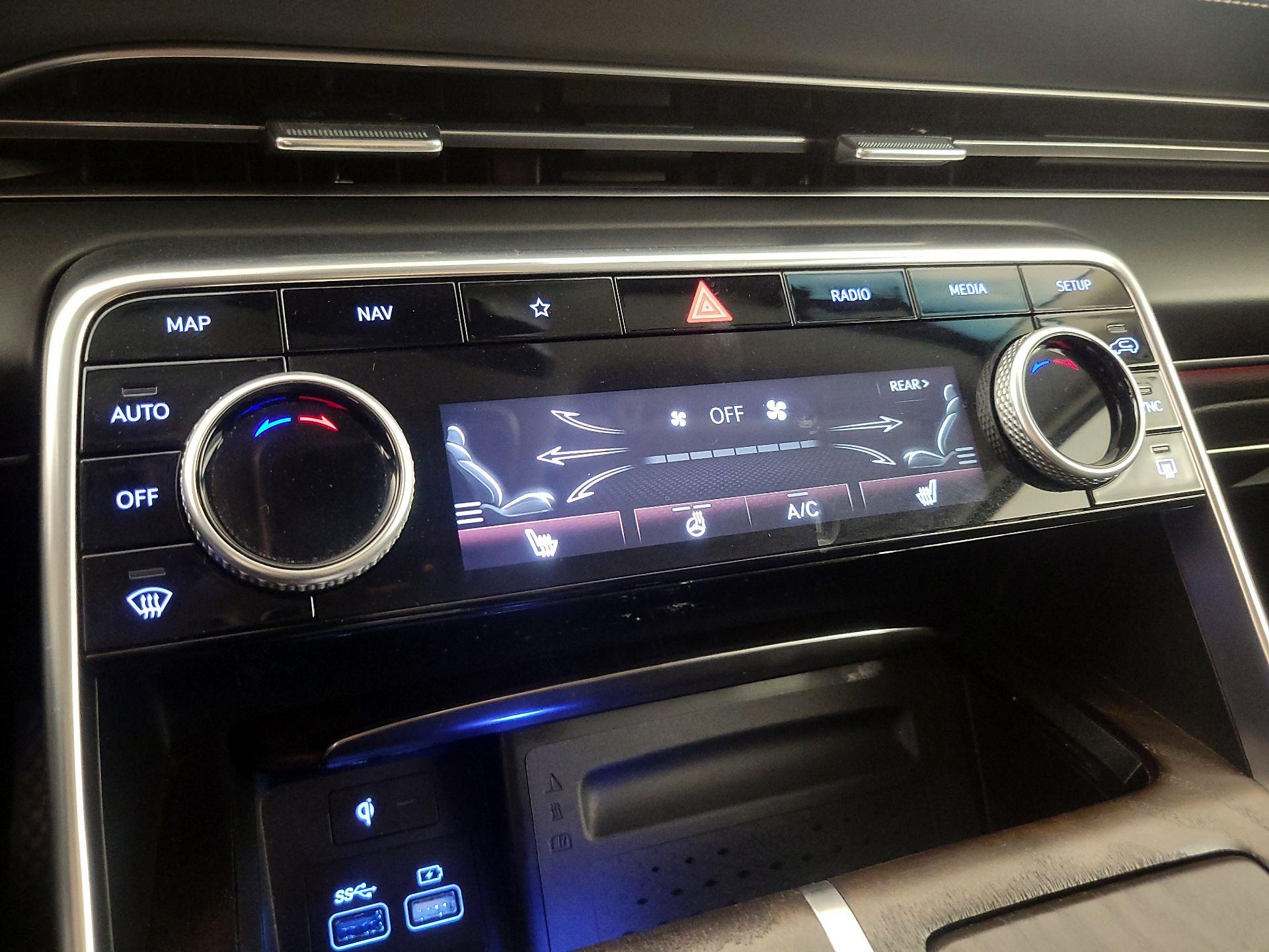 Thumbnail: 2024 Genesis GV80 - 17