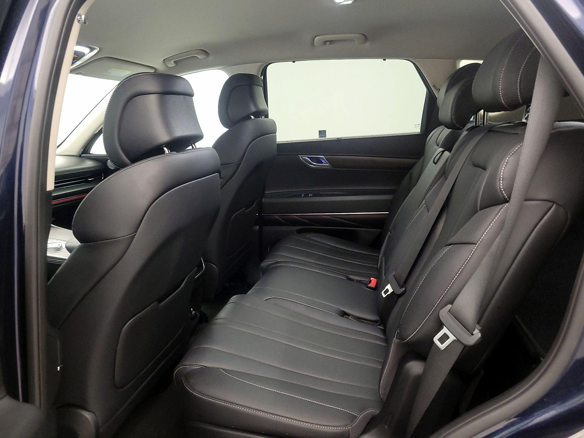 Thumbnail: 2024 Genesis GV80 - 20