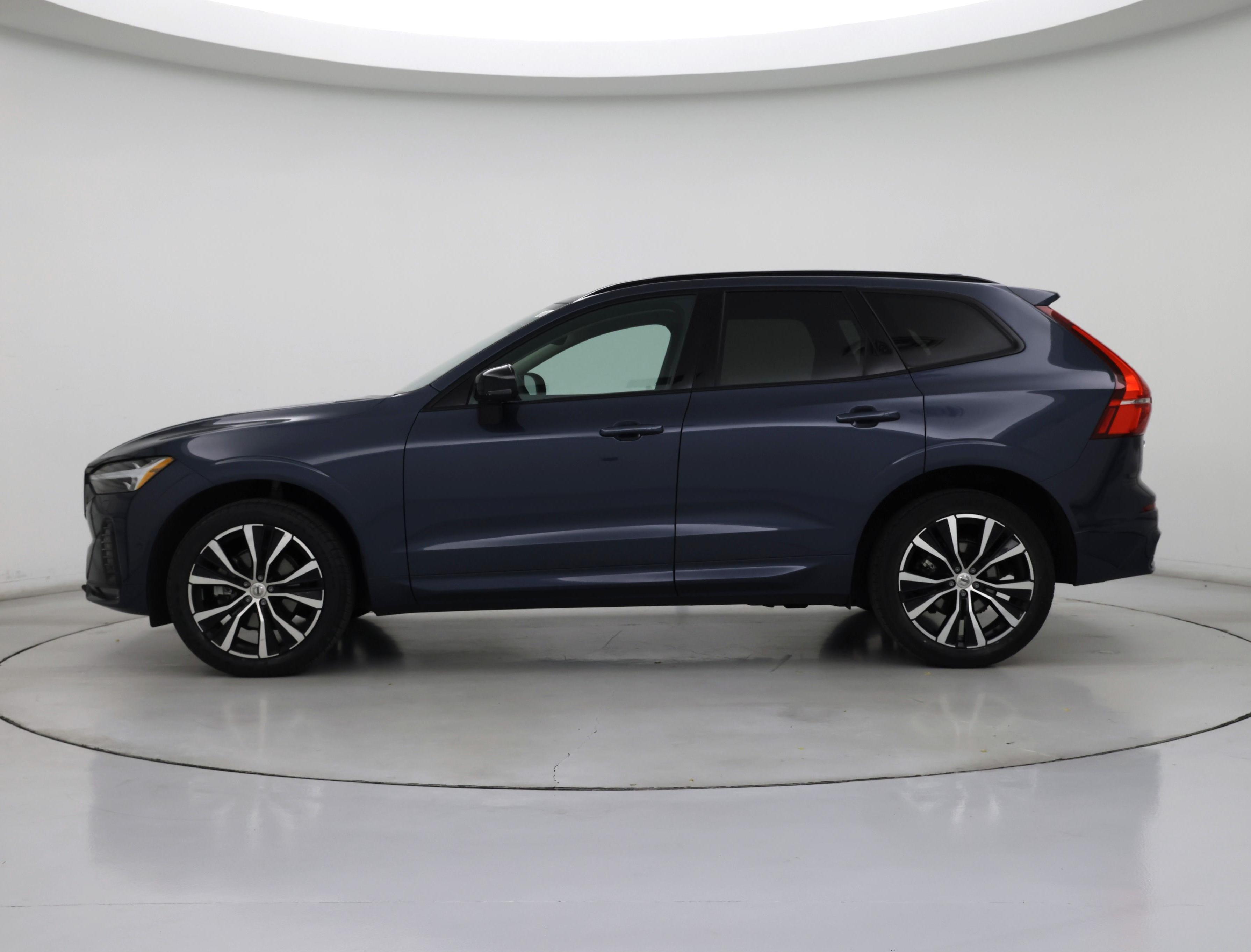 Thumbnail: 2024 Volvo XC60 - 3