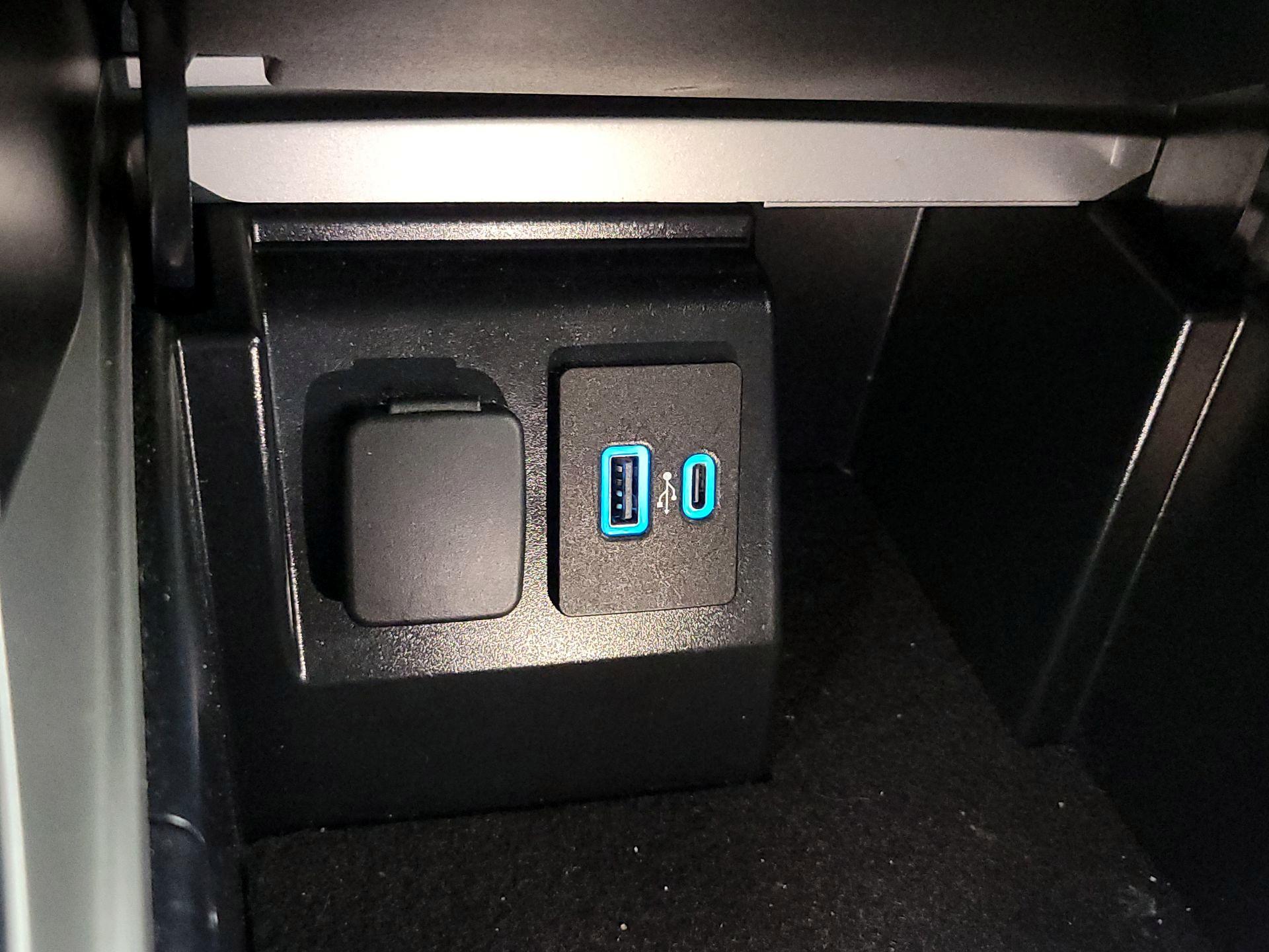 Thumbnail: 2023 Ford Explorer - 19