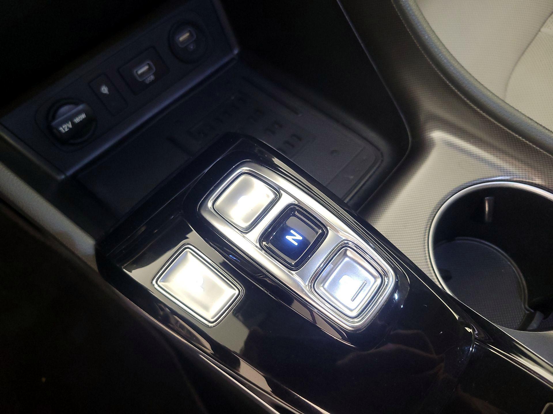 Thumbnail: 2023 Hyundai Sonata - 17