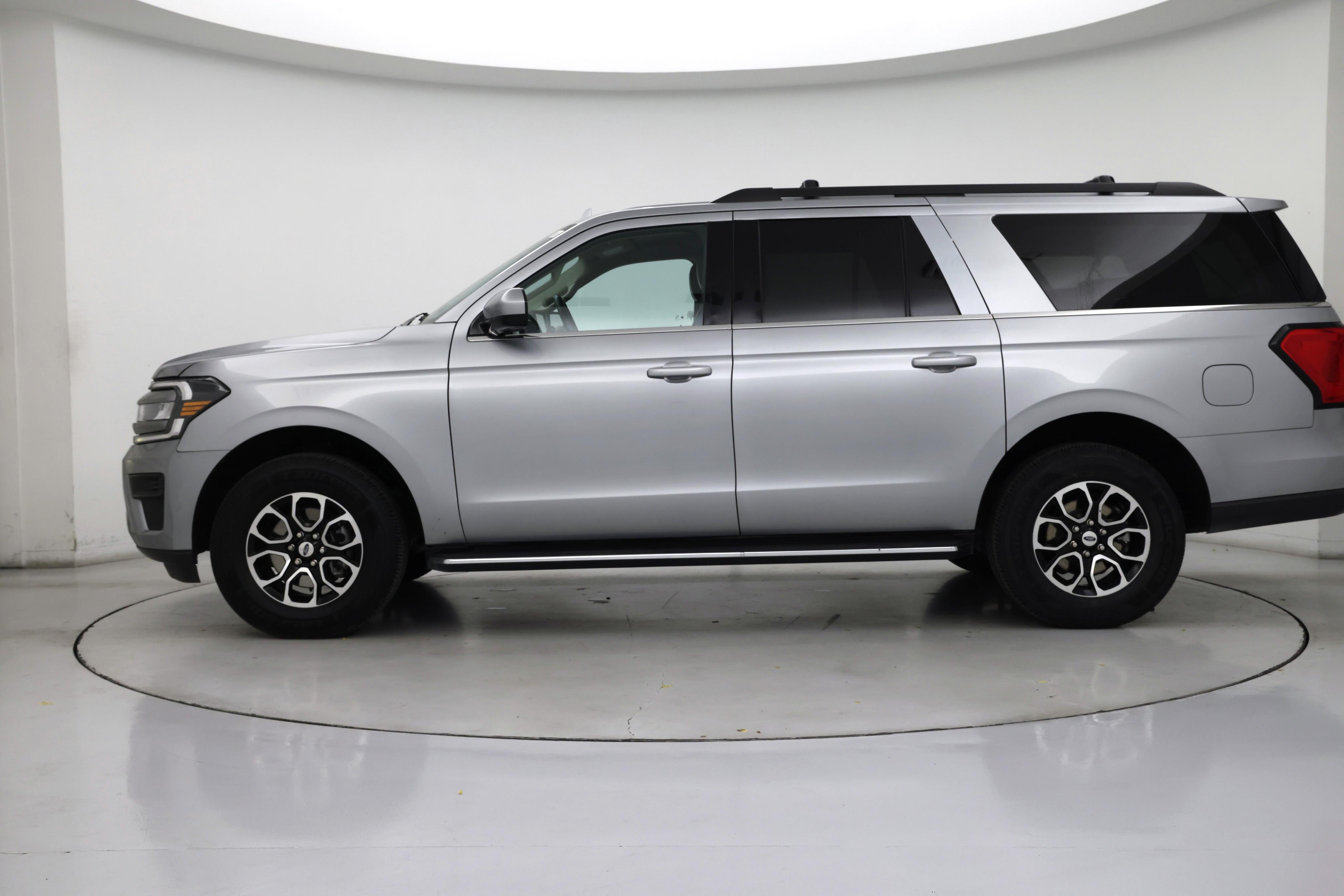 Thumbnail: 2023 Ford Expedition MAX - 3