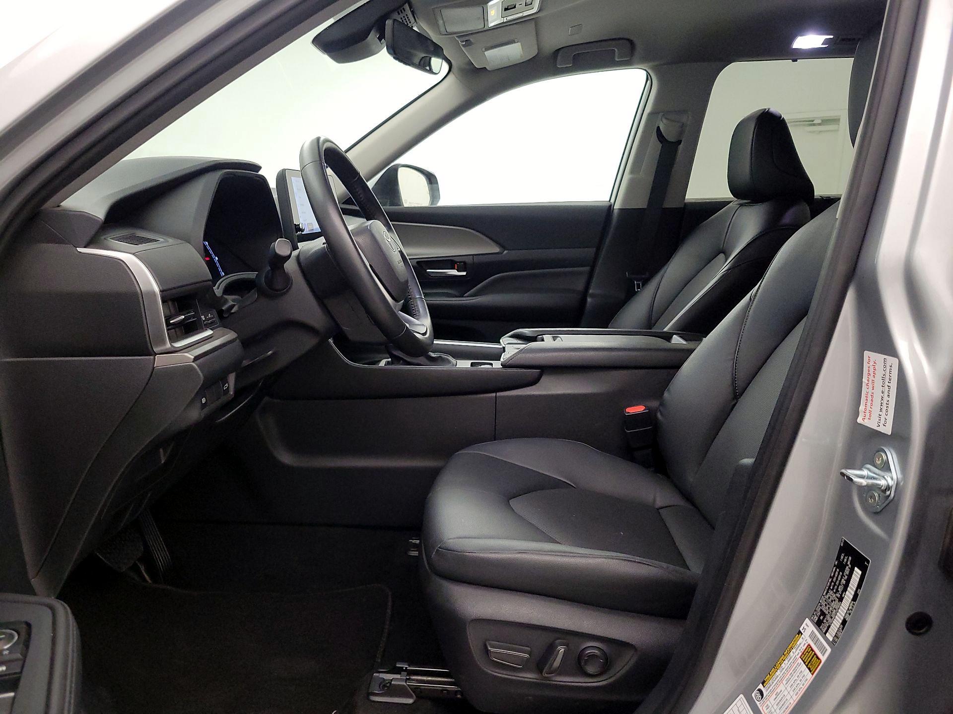 Thumbnail: 2025 Toyota Grand Highlander - 11