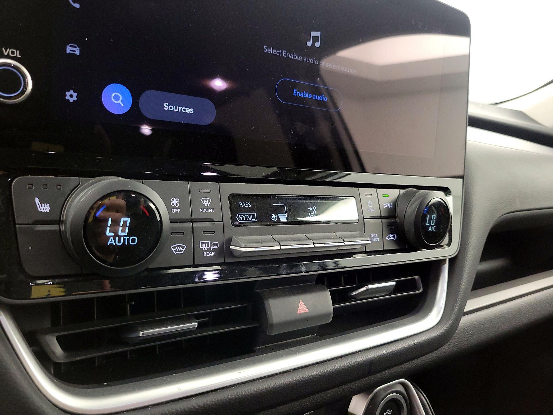 Thumbnail: 2025 Toyota Grand Highlander - 16