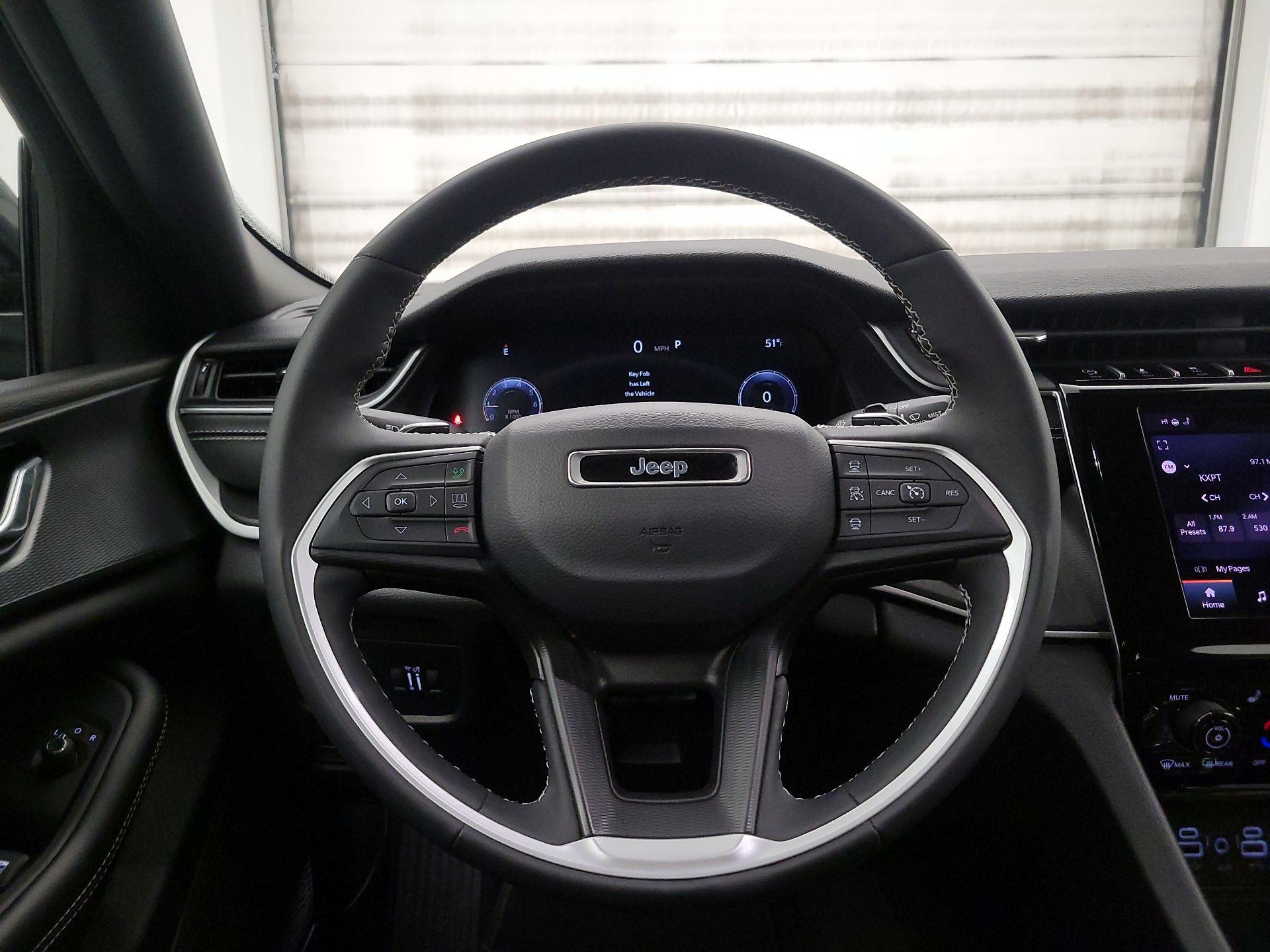 Thumbnail: 2024 Jeep Grand Cherokee - 10