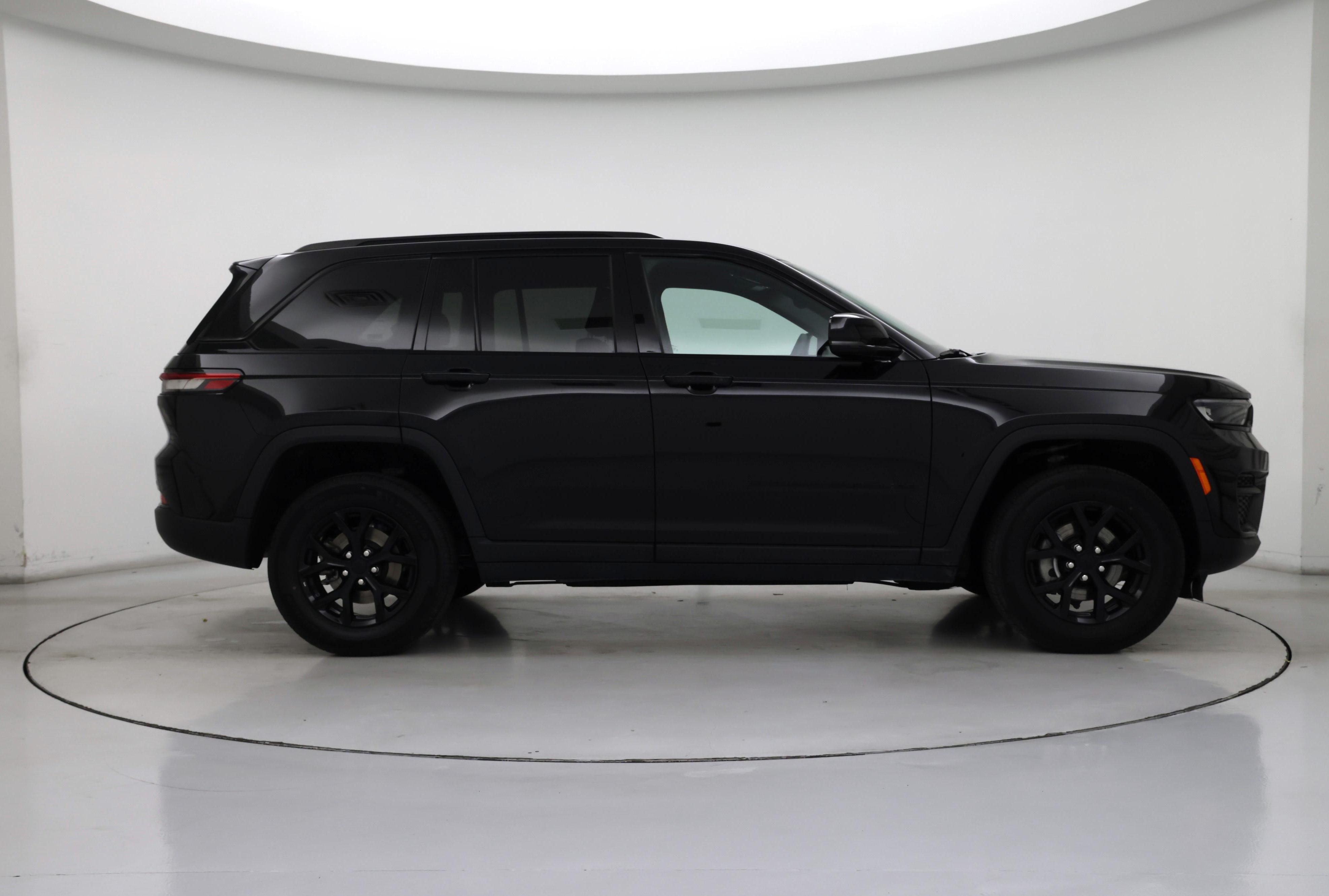 Thumbnail: 2024 Jeep Grand Cherokee - 7