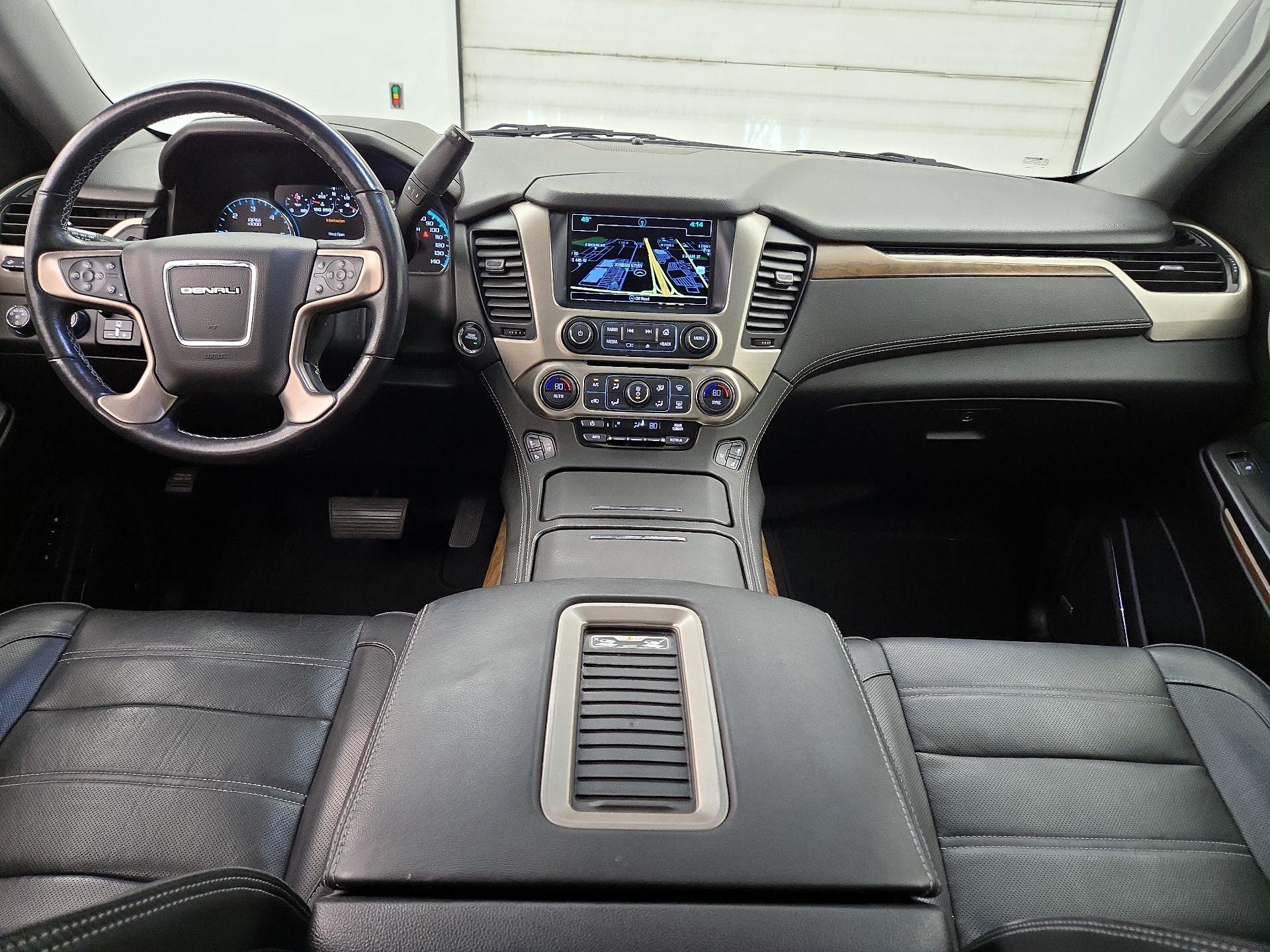 Thumbnail: 2019 GMC Yukon XL - 9