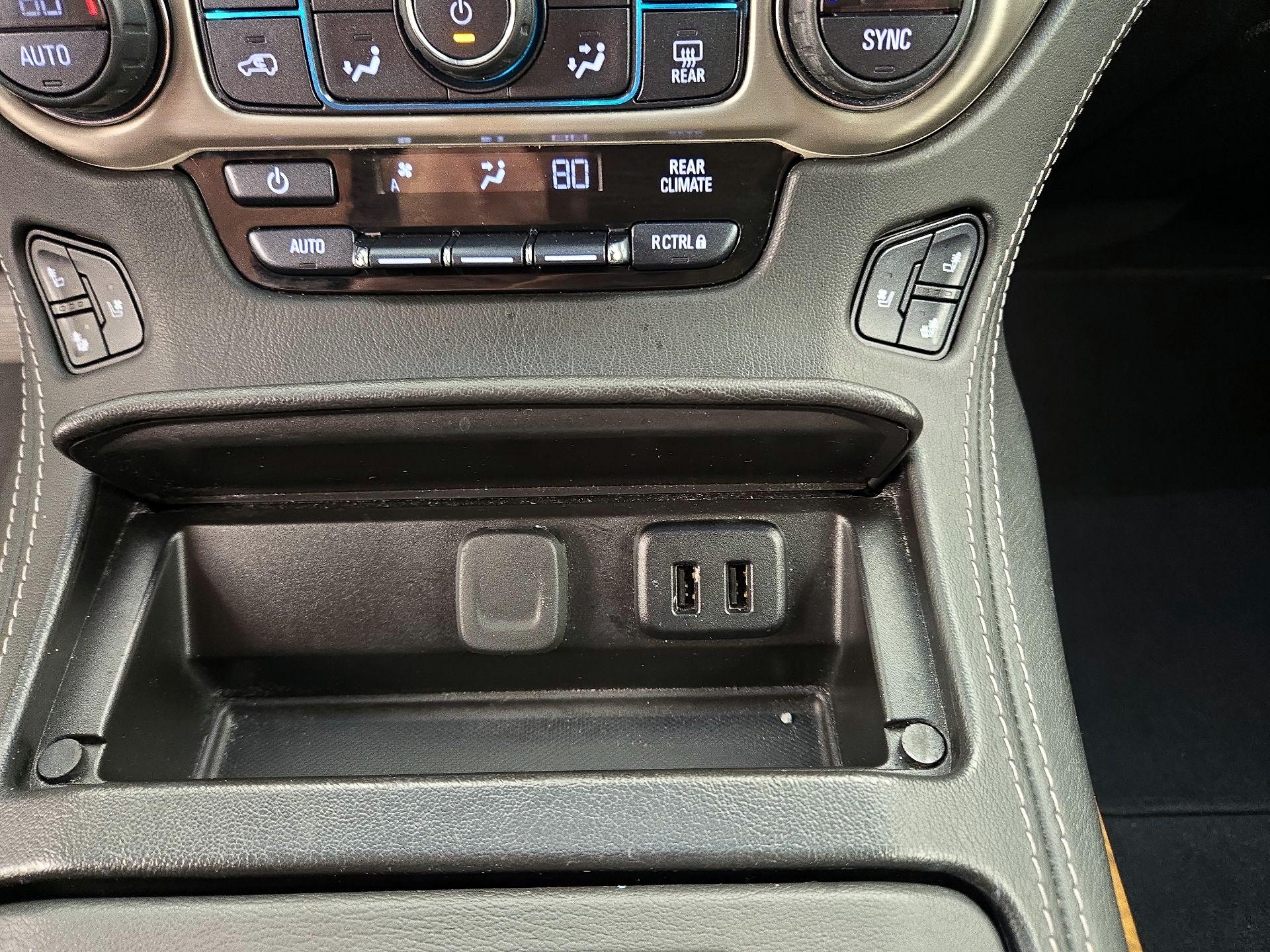 Thumbnail: 2019 GMC Yukon XL - 19