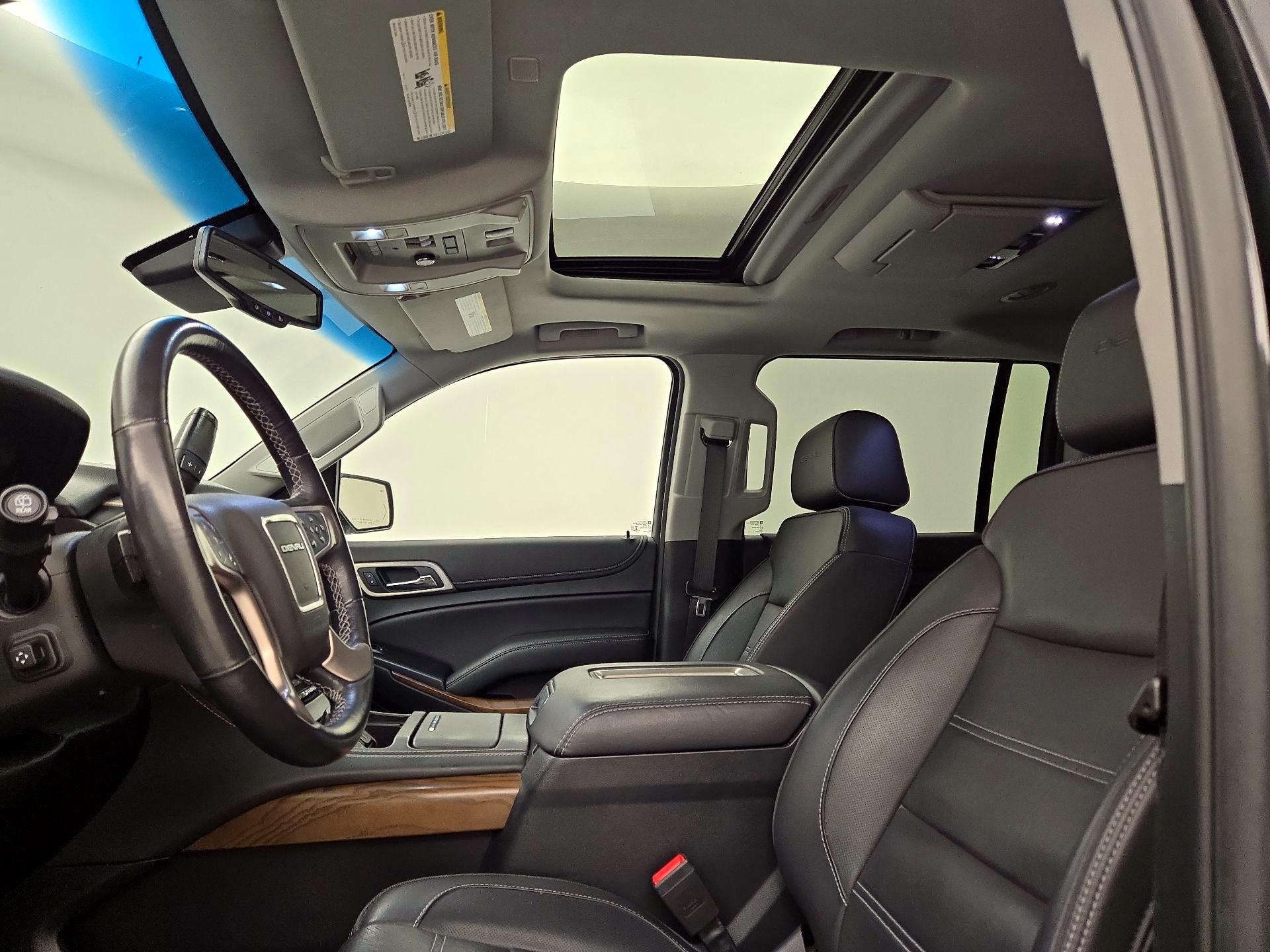 Thumbnail: 2019 GMC Yukon XL - 20