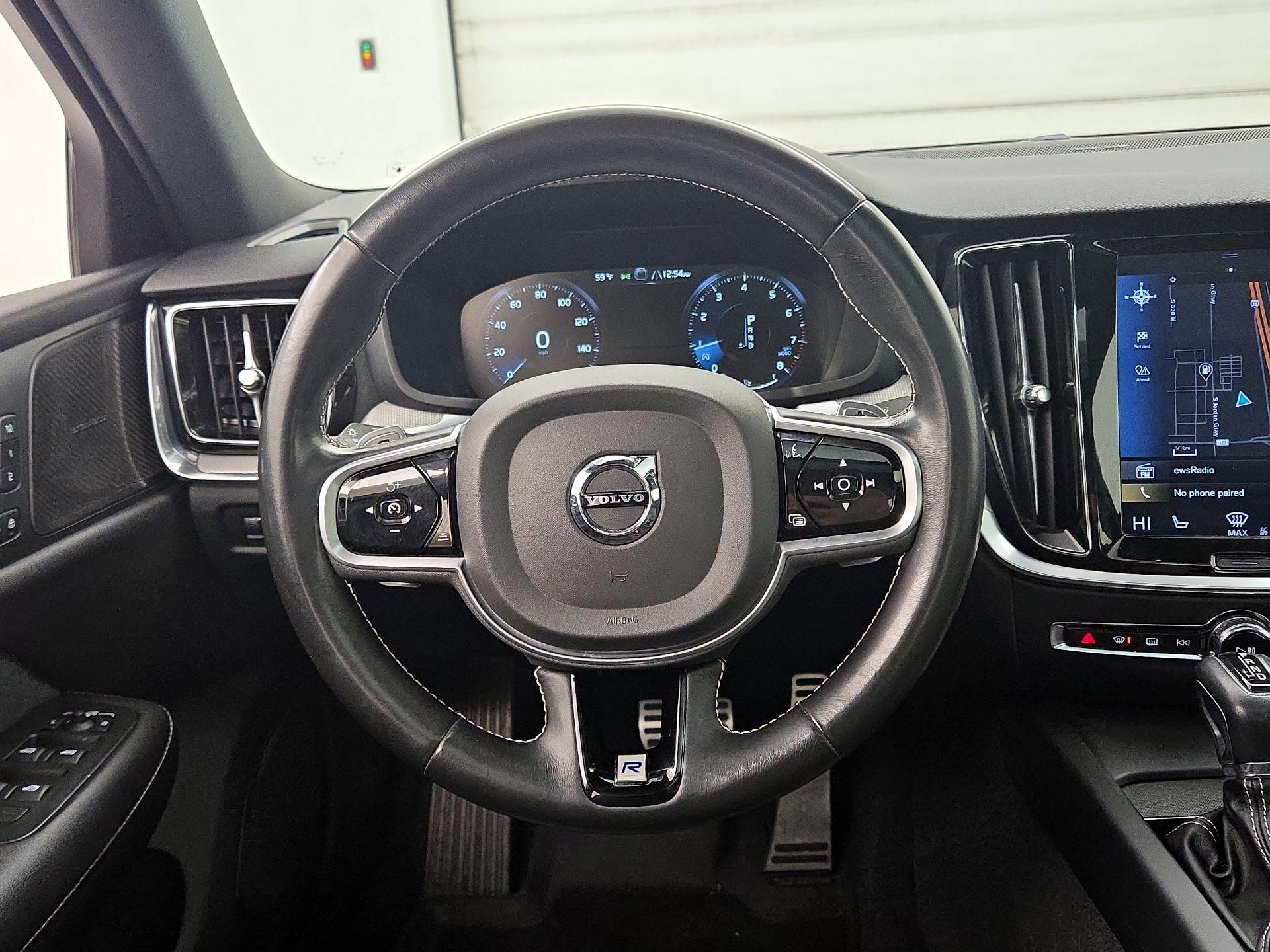 Thumbnail: 2019 Volvo S60 - 10