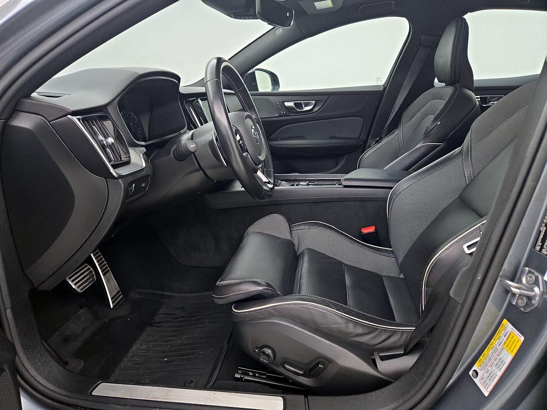 Thumbnail: 2019 Volvo S60 - 11