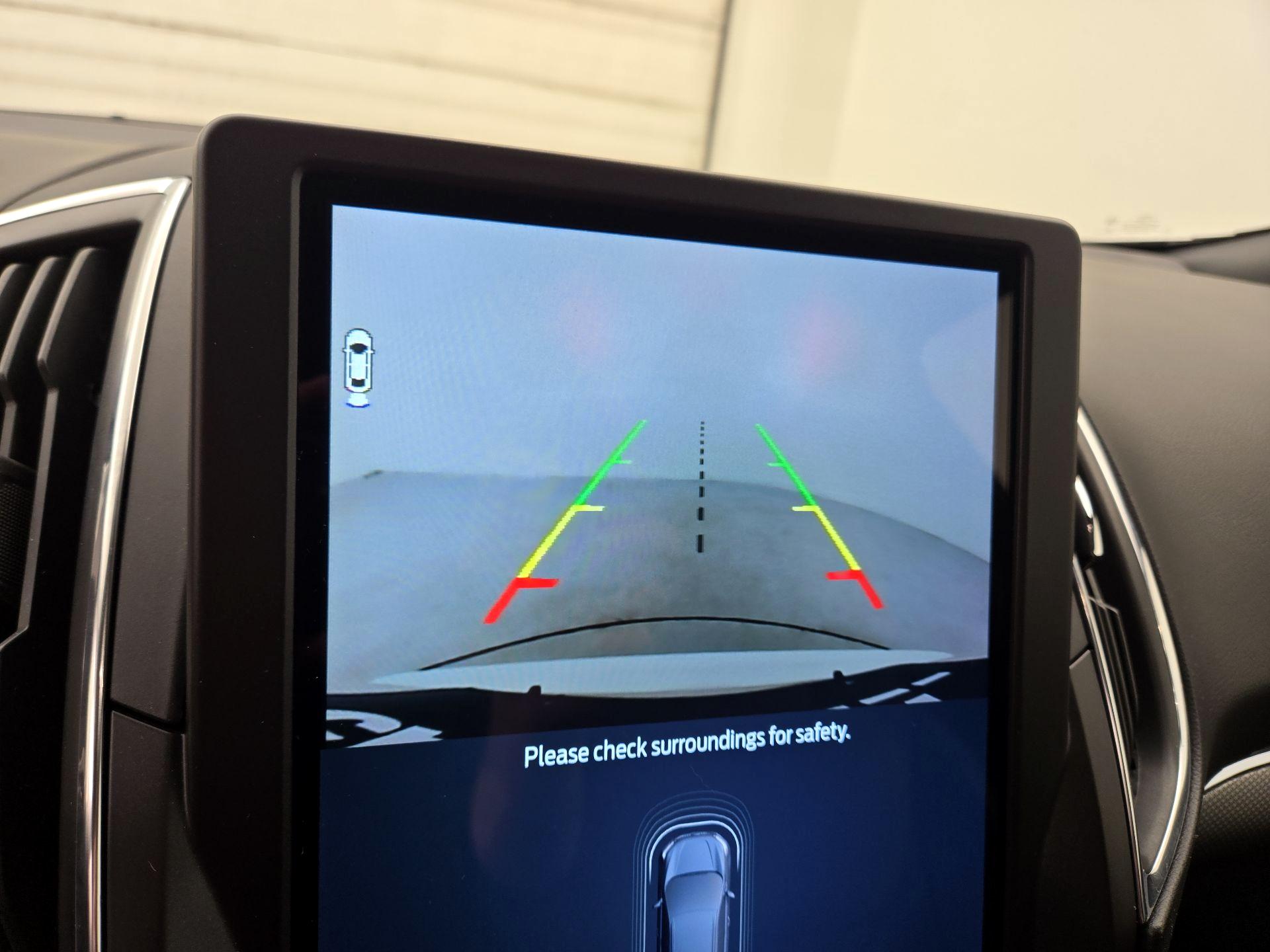 Thumbnail: 2021 Ford Edge - 15