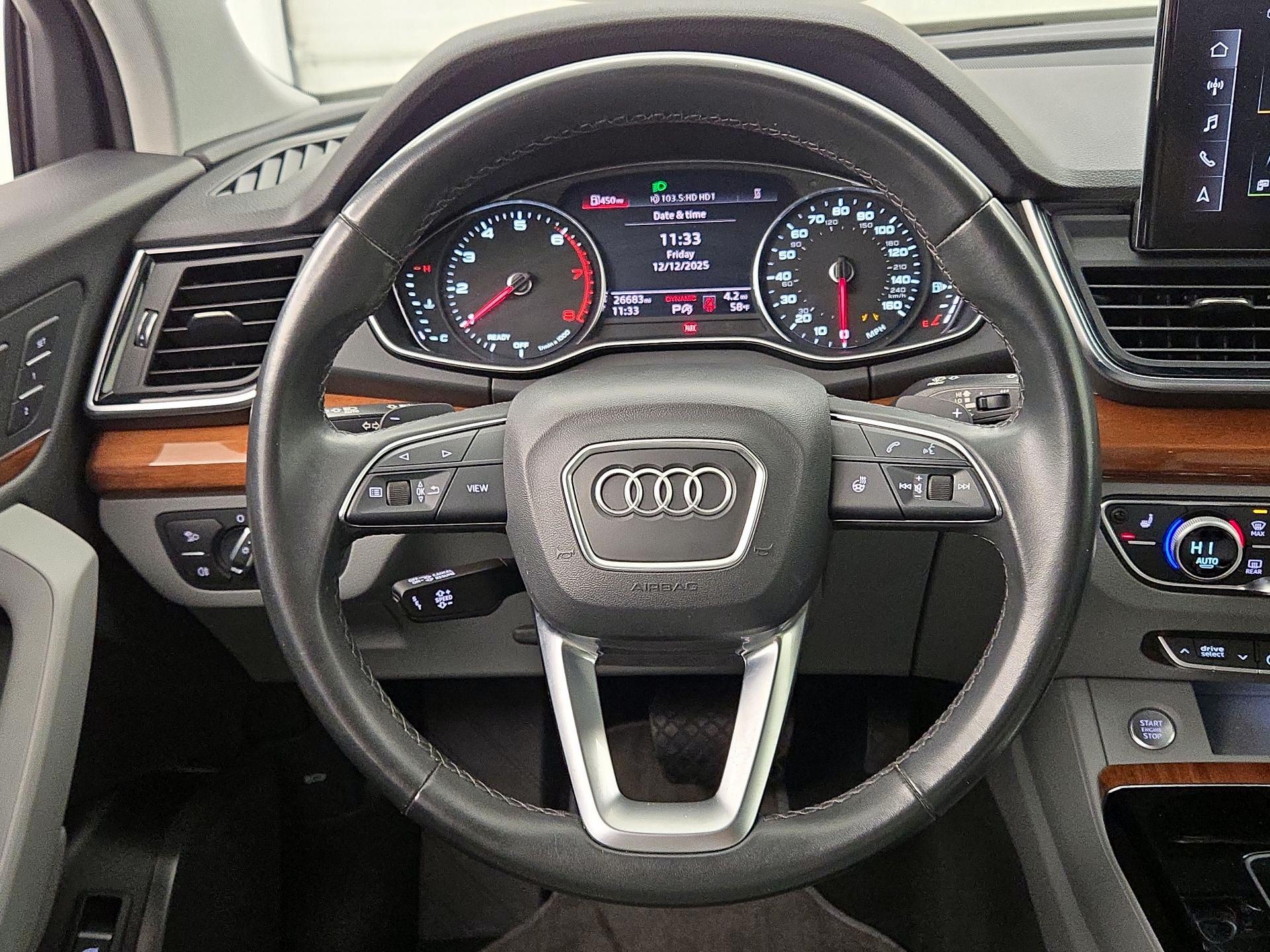 Thumbnail: 2022 Audi Q5 - 10