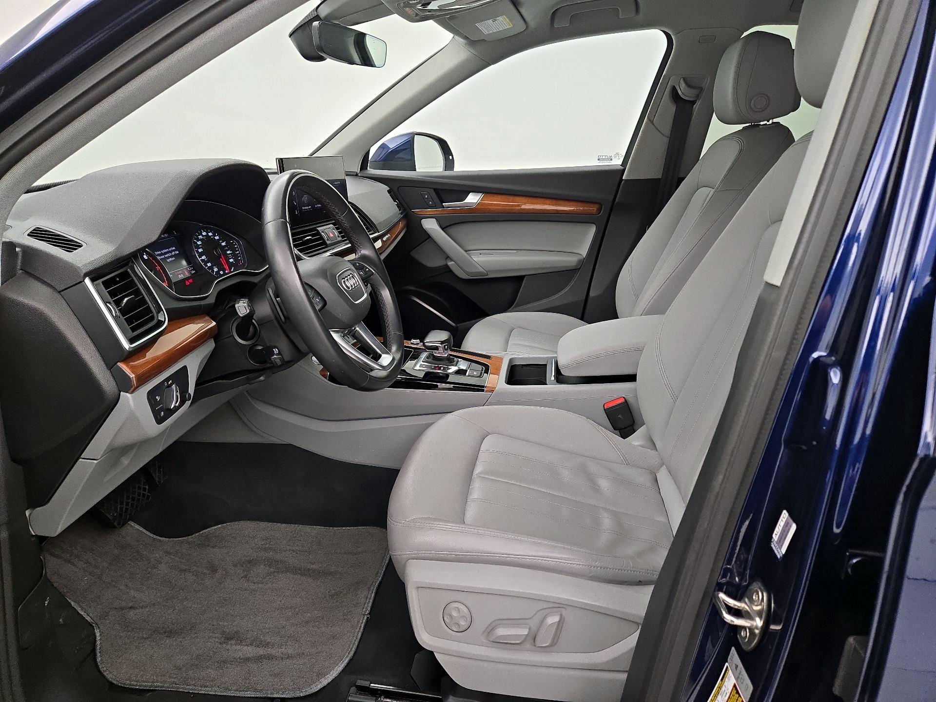 Thumbnail: 2022 Audi Q5 - 11