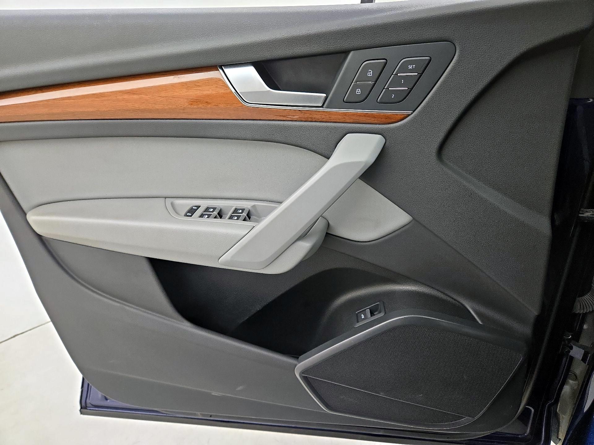 Thumbnail: 2022 Audi Q5 - 12