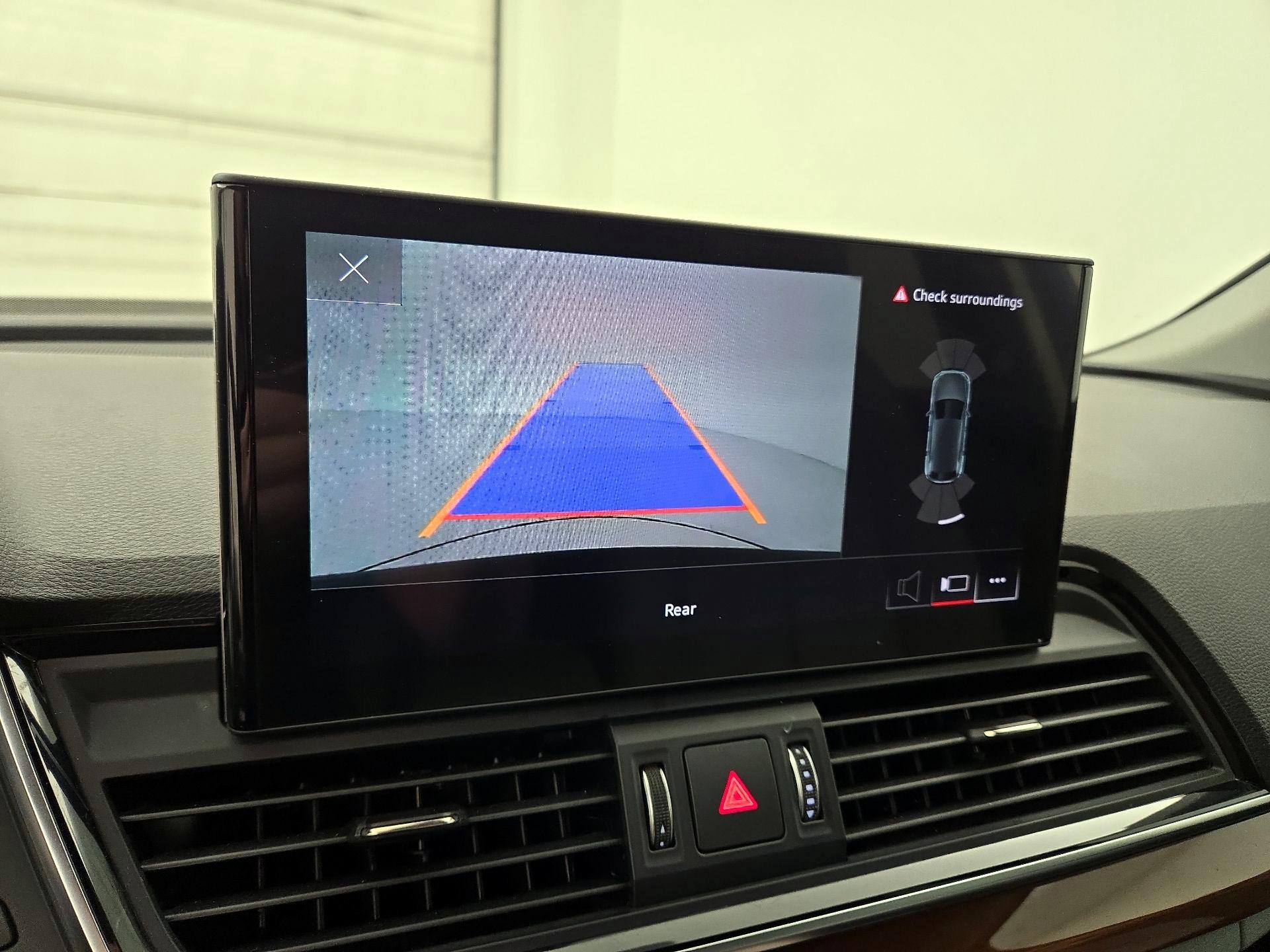 Thumbnail: 2022 Audi Q5 - 14