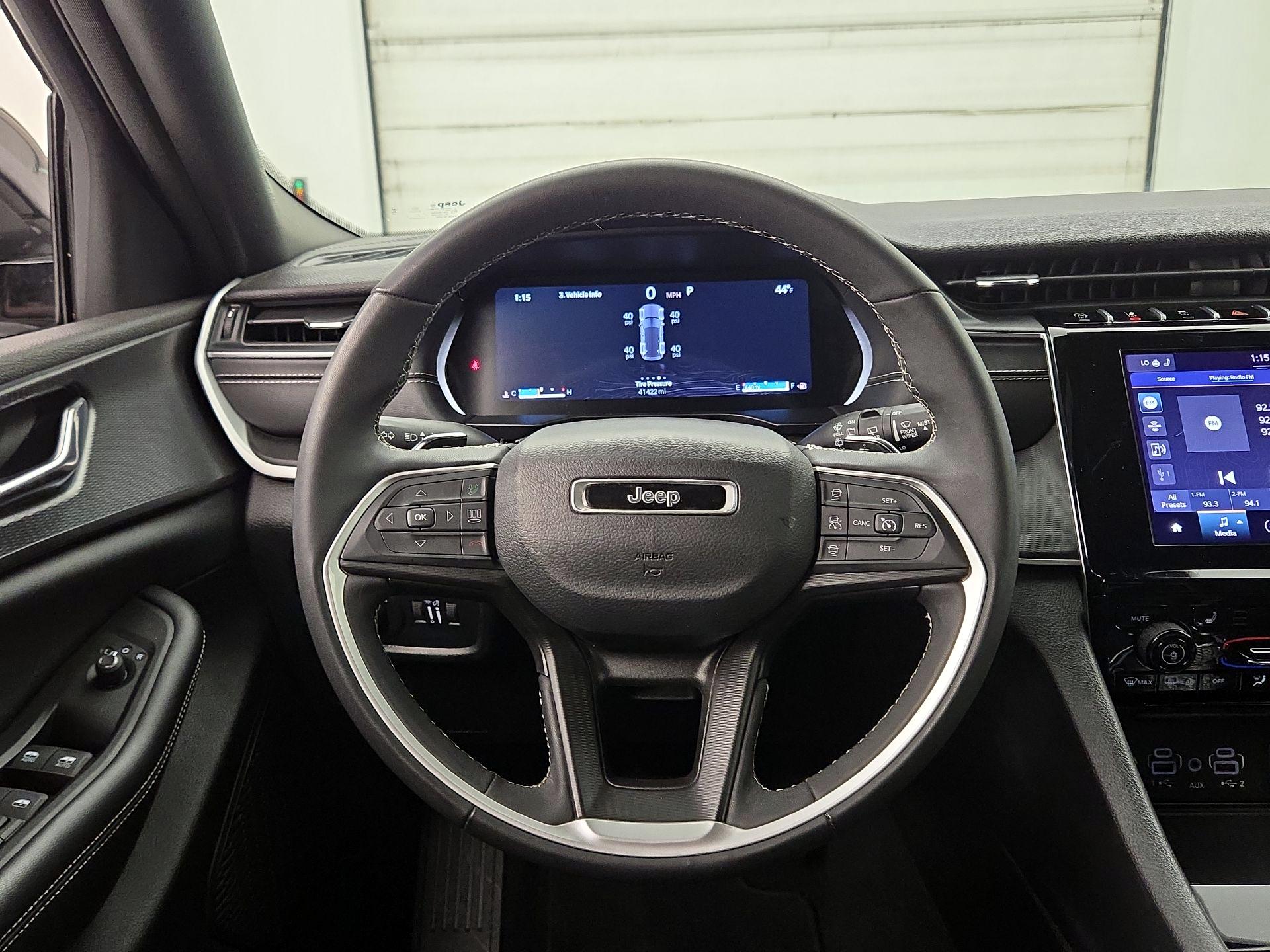 Thumbnail: 2024 Jeep Grand Cherokee - 10