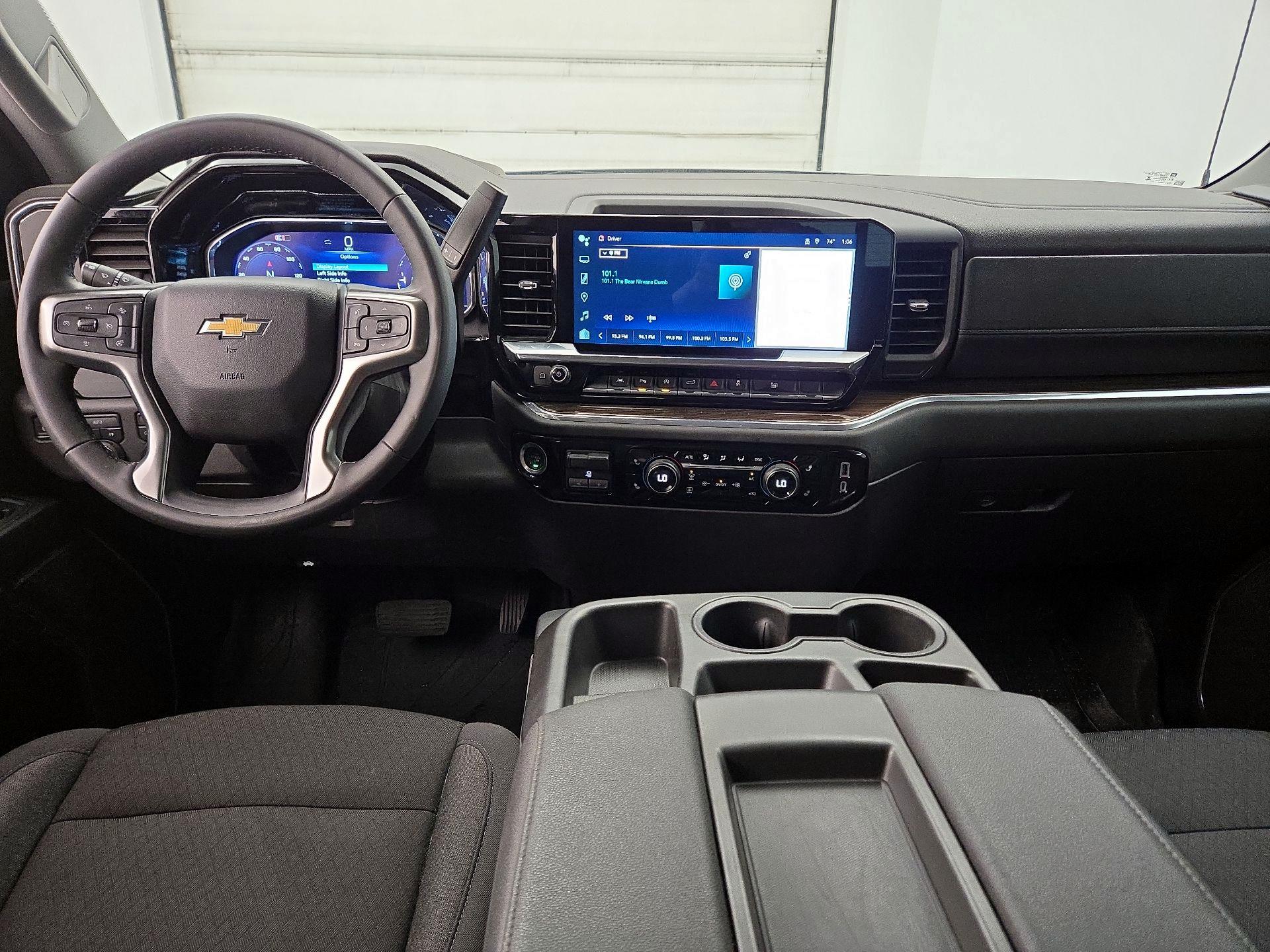 Thumbnail: 2024 Chevrolet Silverado 1500 - 9