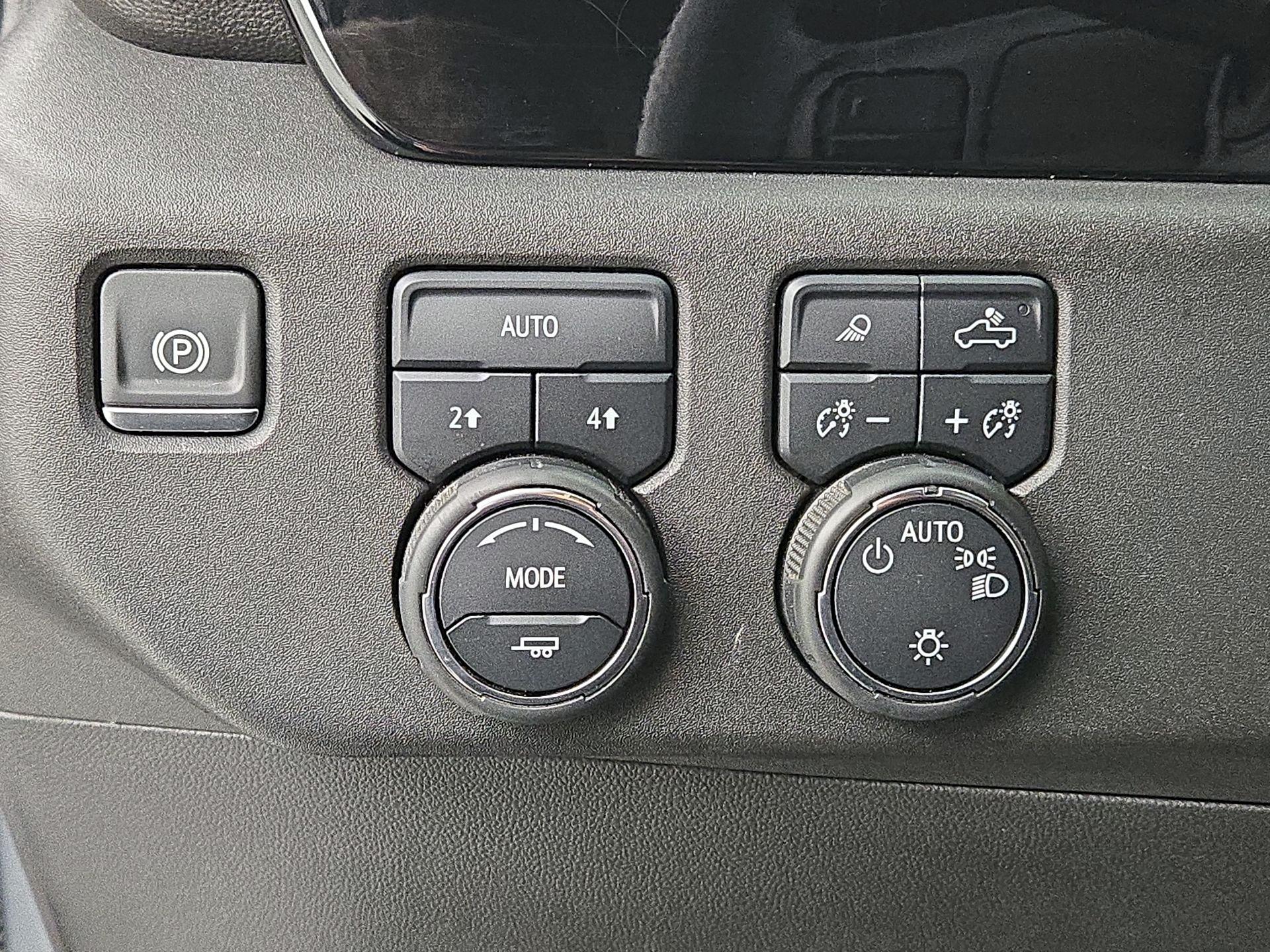 Thumbnail: 2024 Chevrolet Silverado 1500 - 13