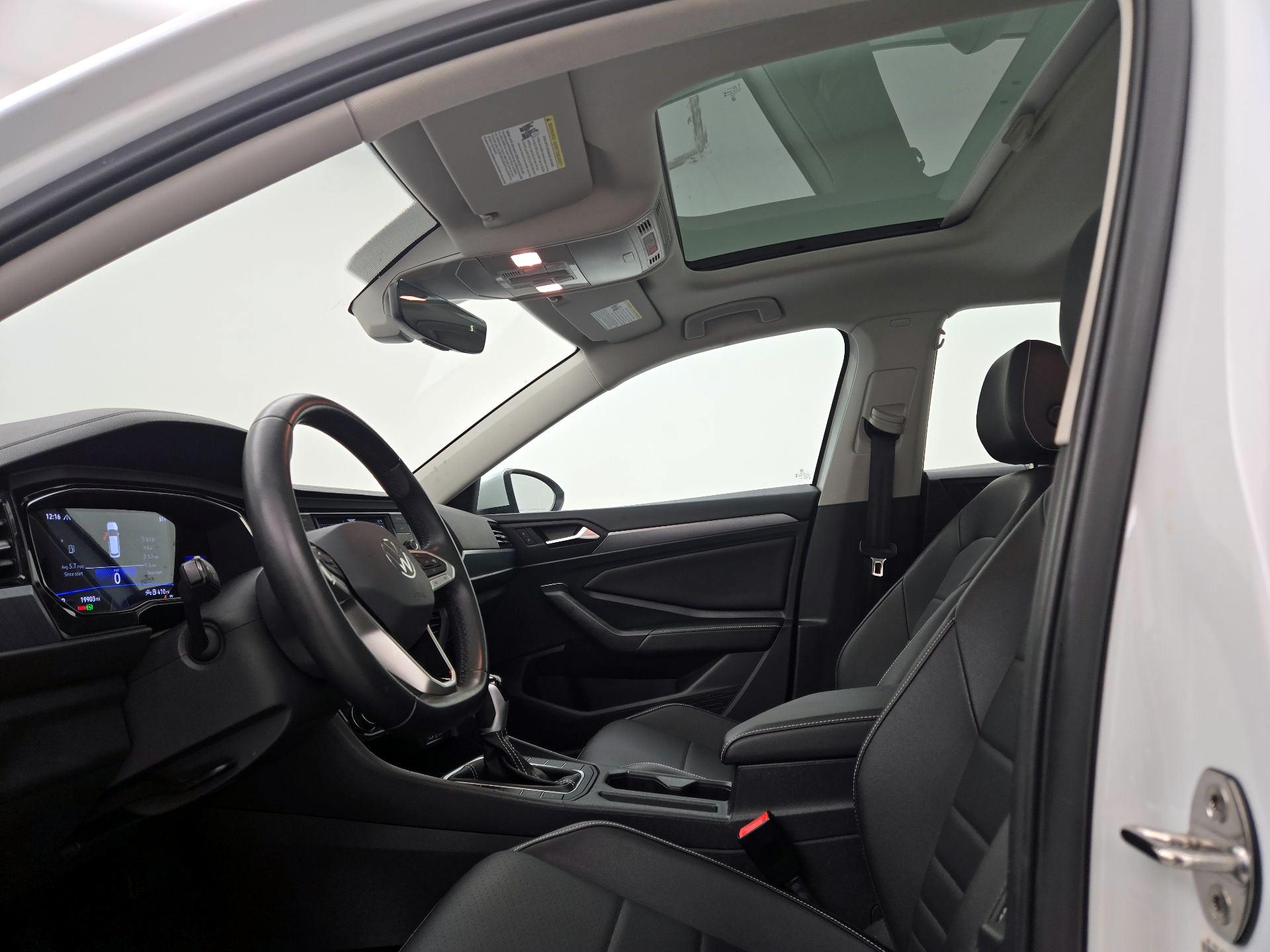 Thumbnail: 2023 Volkswagen Jetta - 19