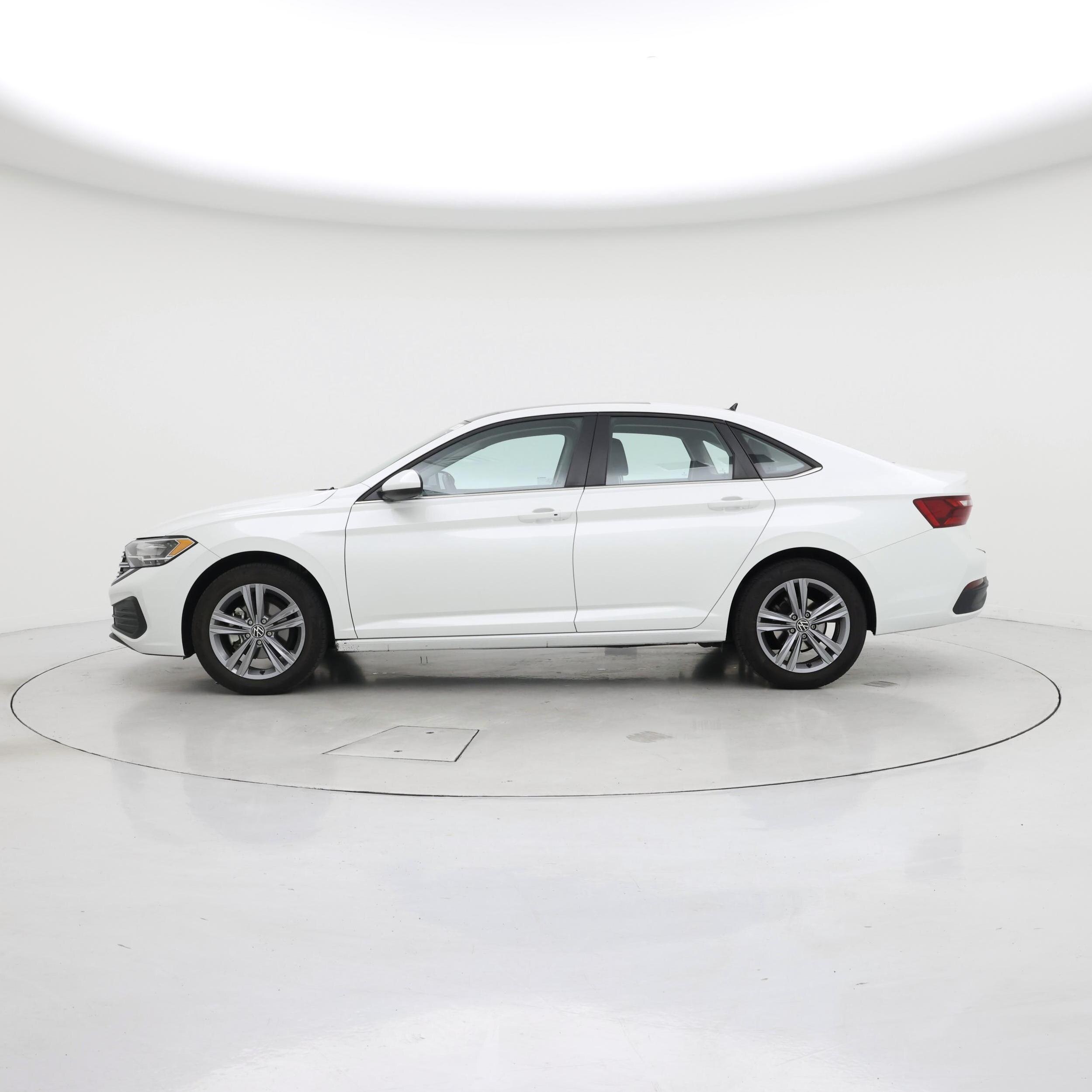 Thumbnail: 2023 Volkswagen Jetta - 3