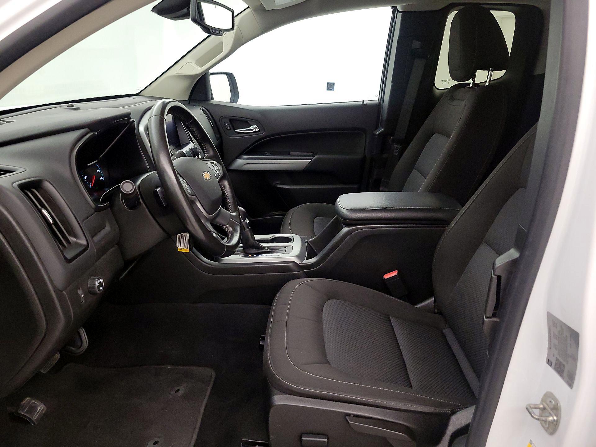 Thumbnail: 2022 Chevrolet Colorado - 11