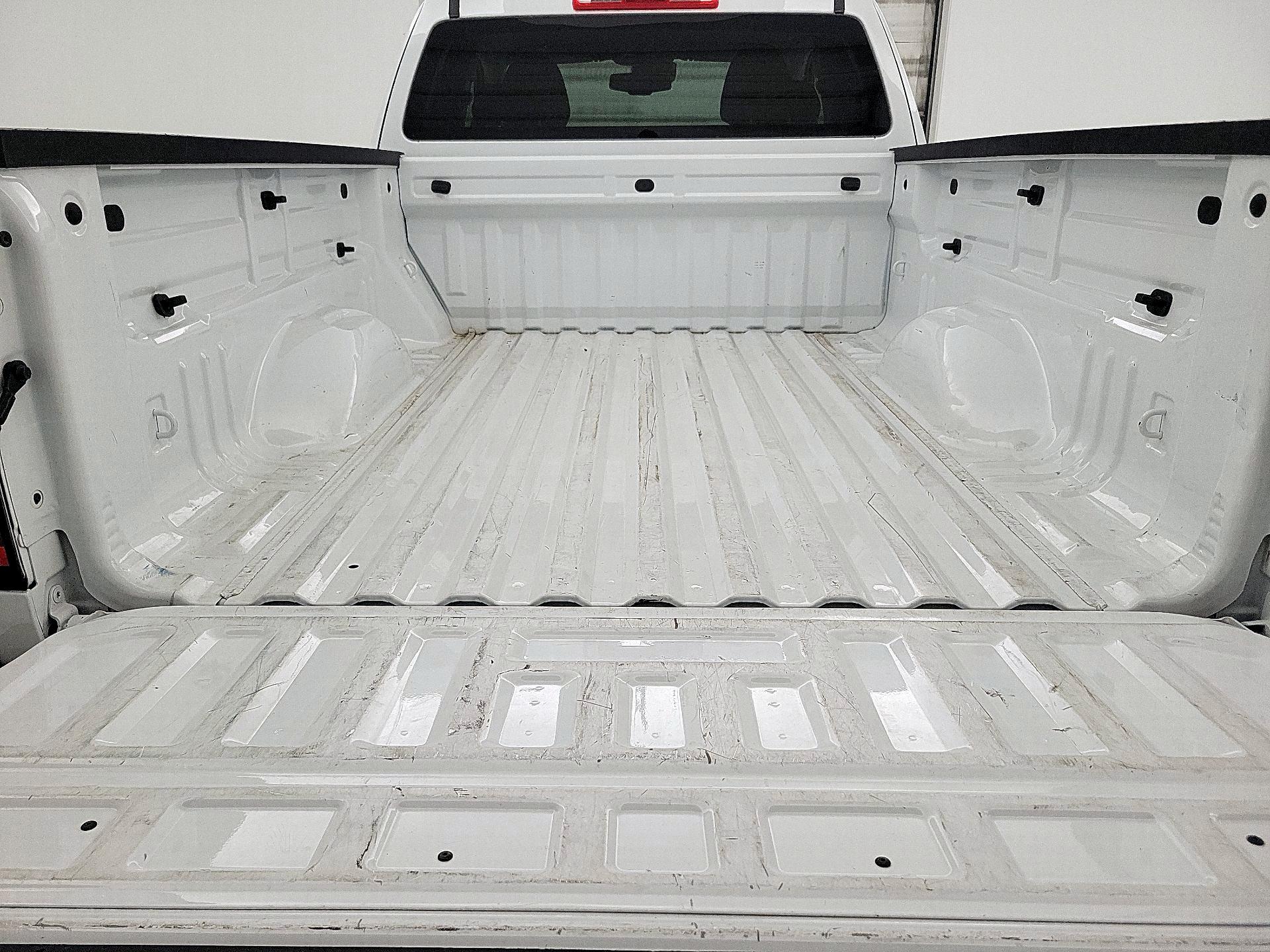 Thumbnail: 2022 Chevrolet Colorado - 20