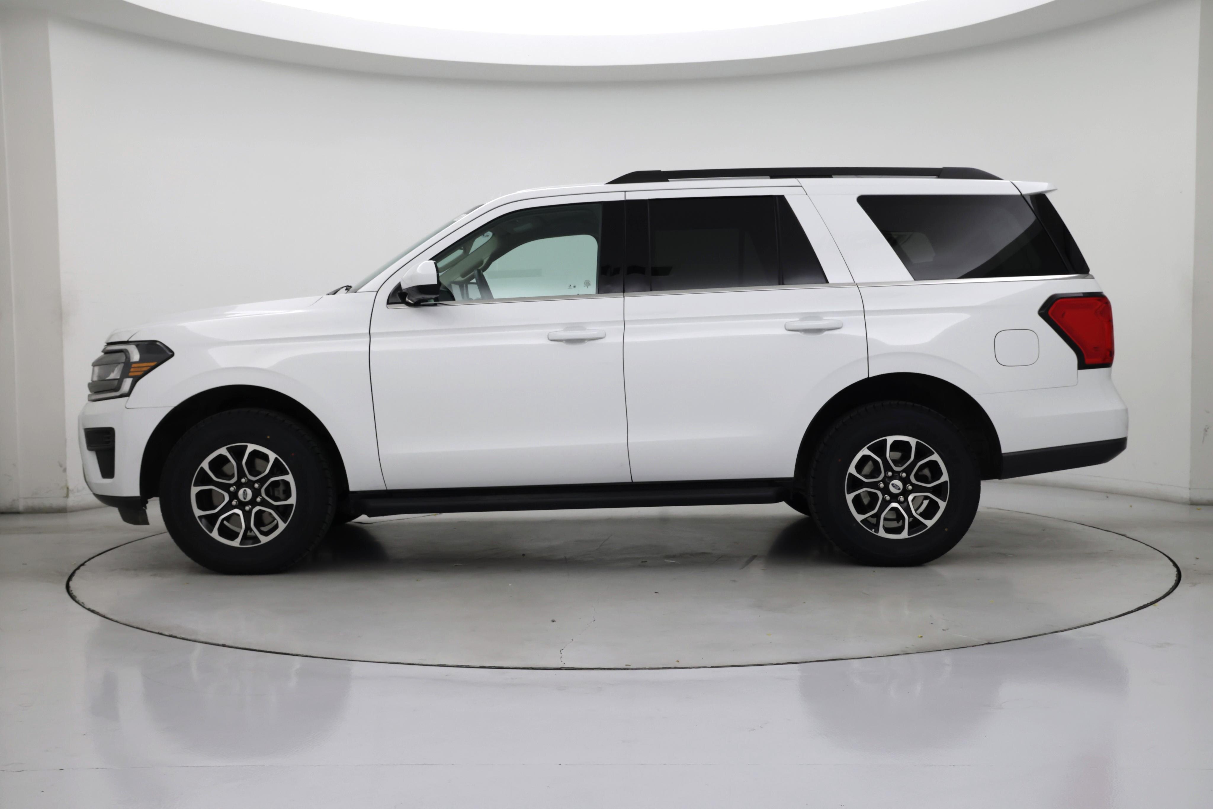 Thumbnail: 2024 Ford Expedition - 3