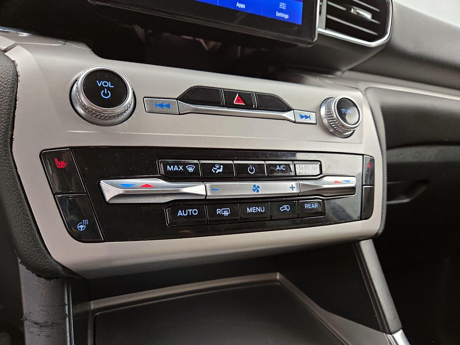 Thumbnail: 2023 Ford Explorer - 16