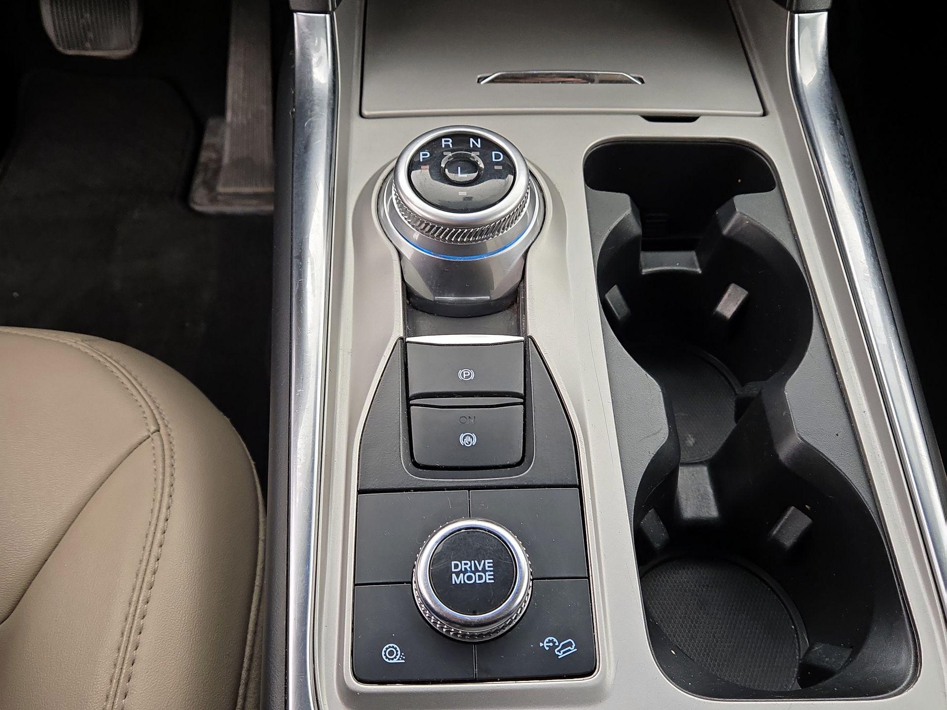 Thumbnail: 2023 Ford Explorer - 17