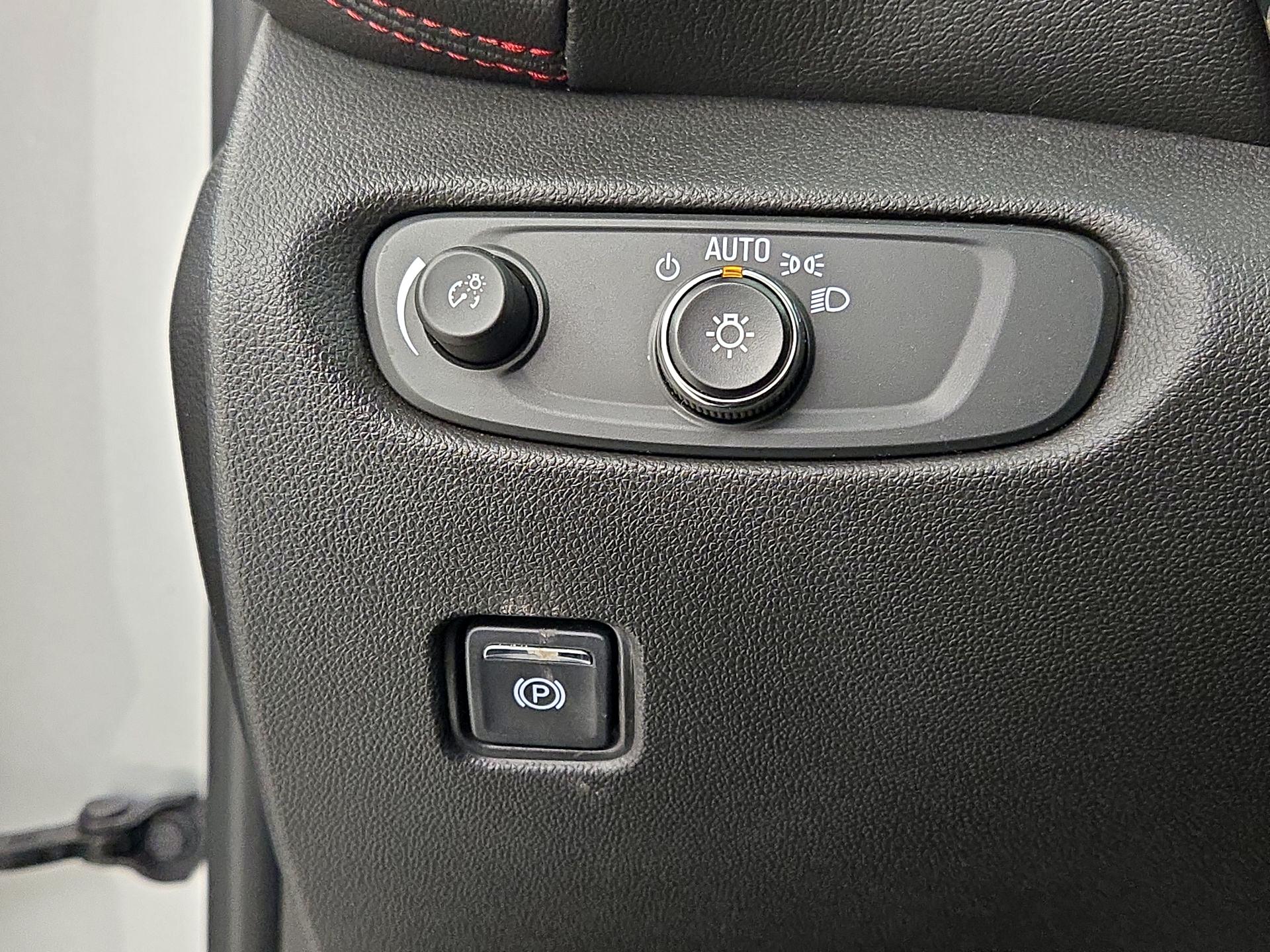 Thumbnail: 2022 Chevrolet Blazer - 13