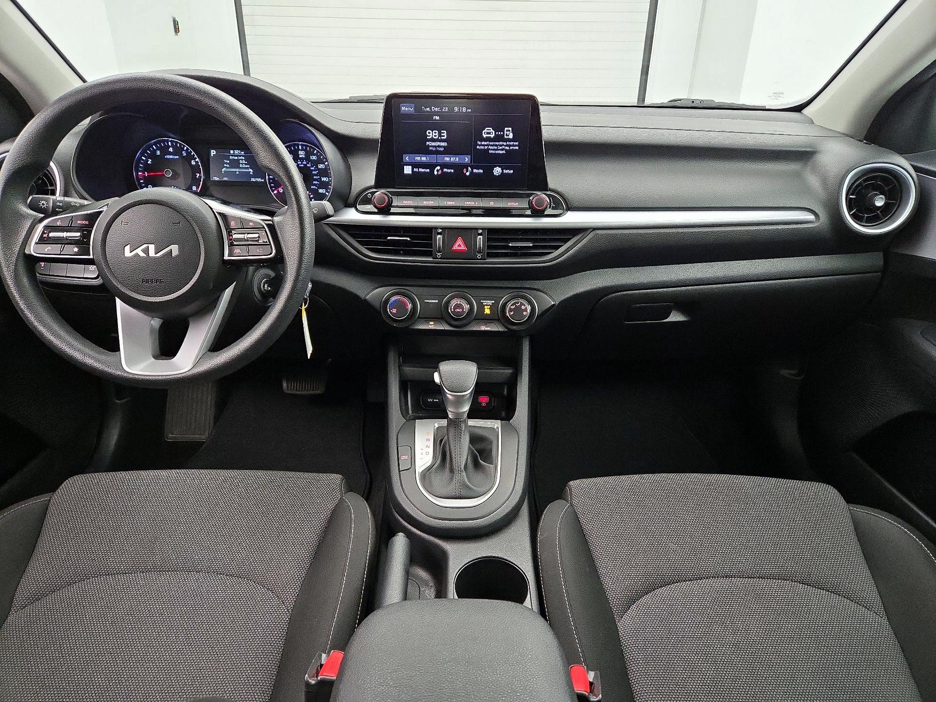 Thumbnail: 2024 Kia Forte - 9