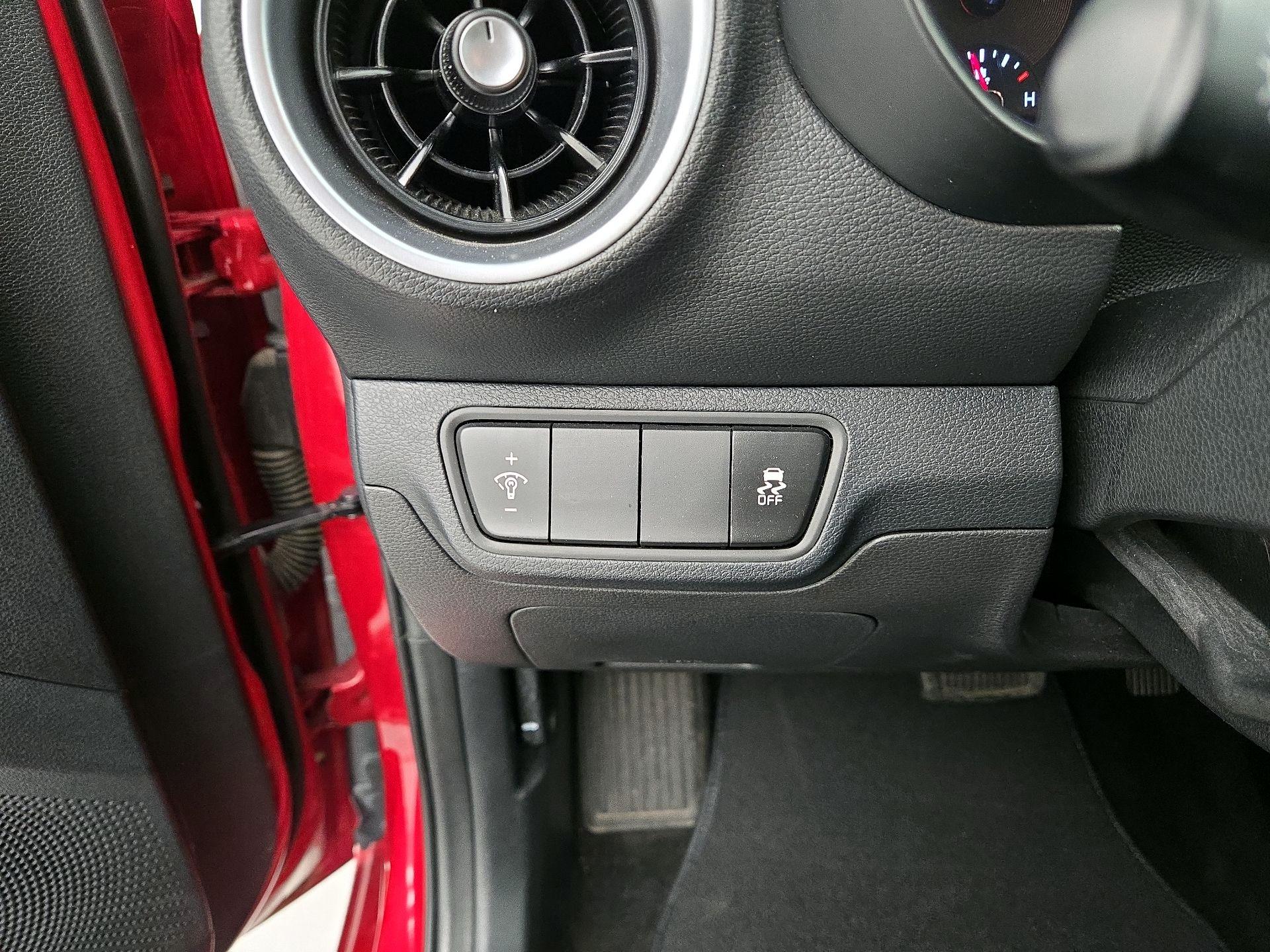 Thumbnail: 2024 Kia Forte - 13