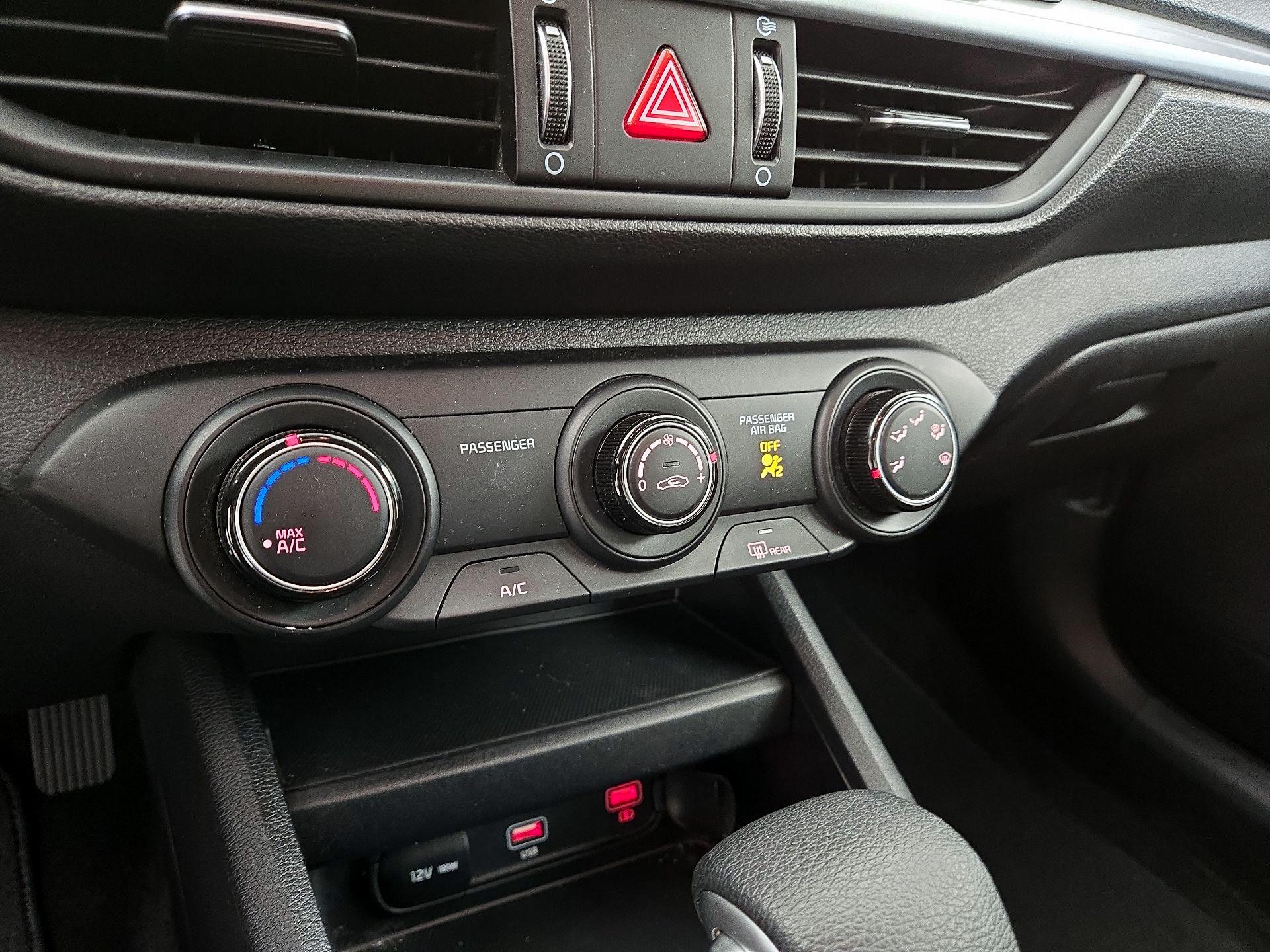 Thumbnail: 2024 Kia Forte - 16