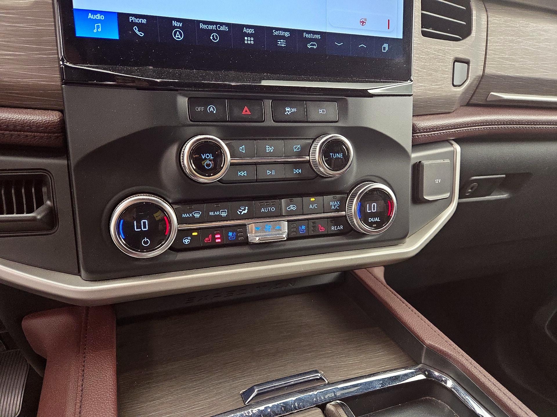 Thumbnail: 2024 Ford Expedition MAX - 17