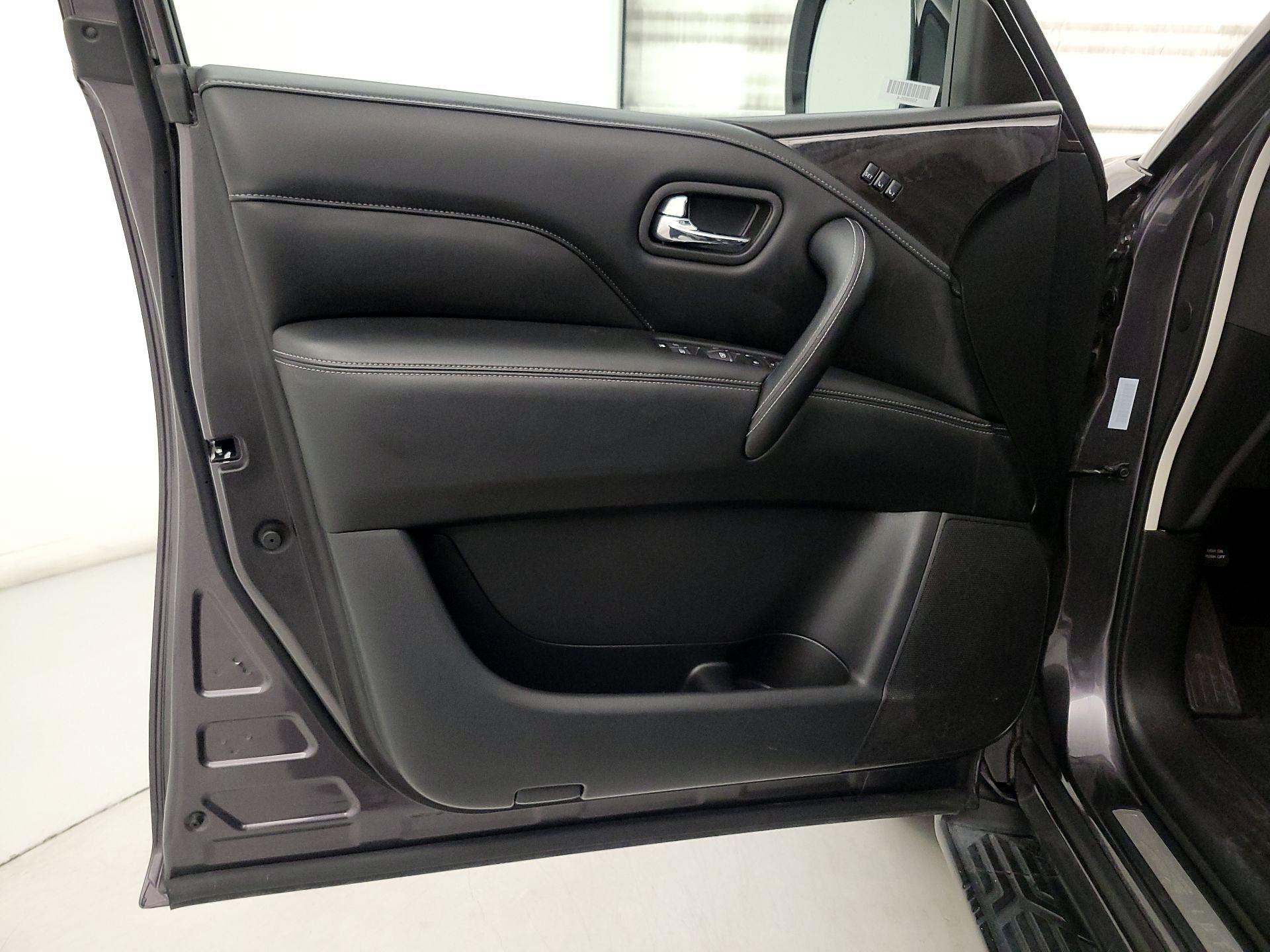 Thumbnail: 2024 INFINITI QX80 - 12