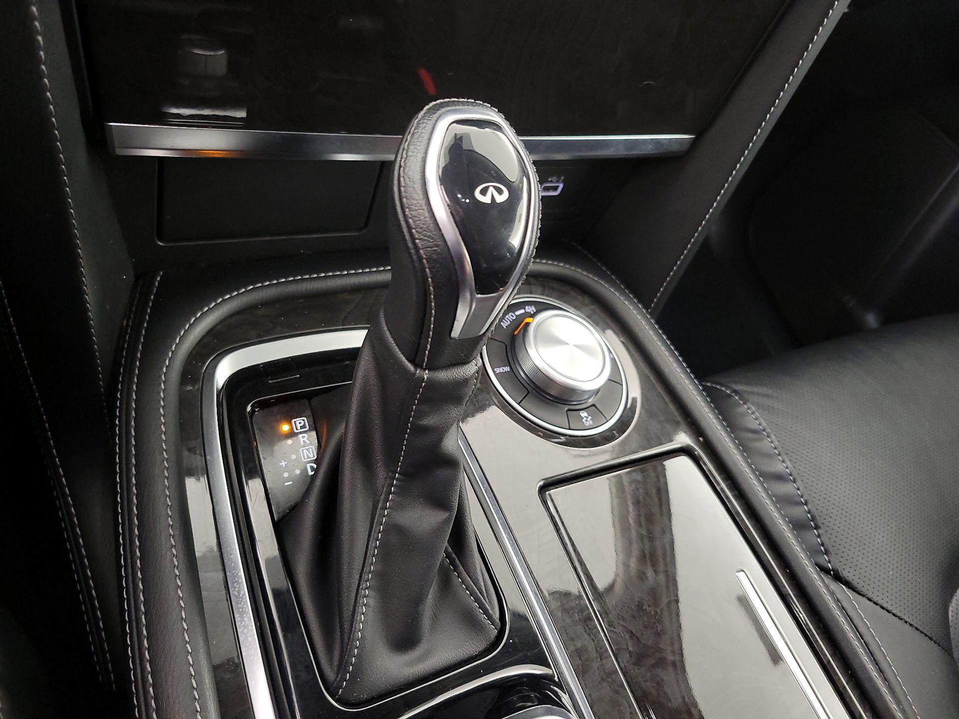 Thumbnail: 2024 INFINITI QX80 - 18